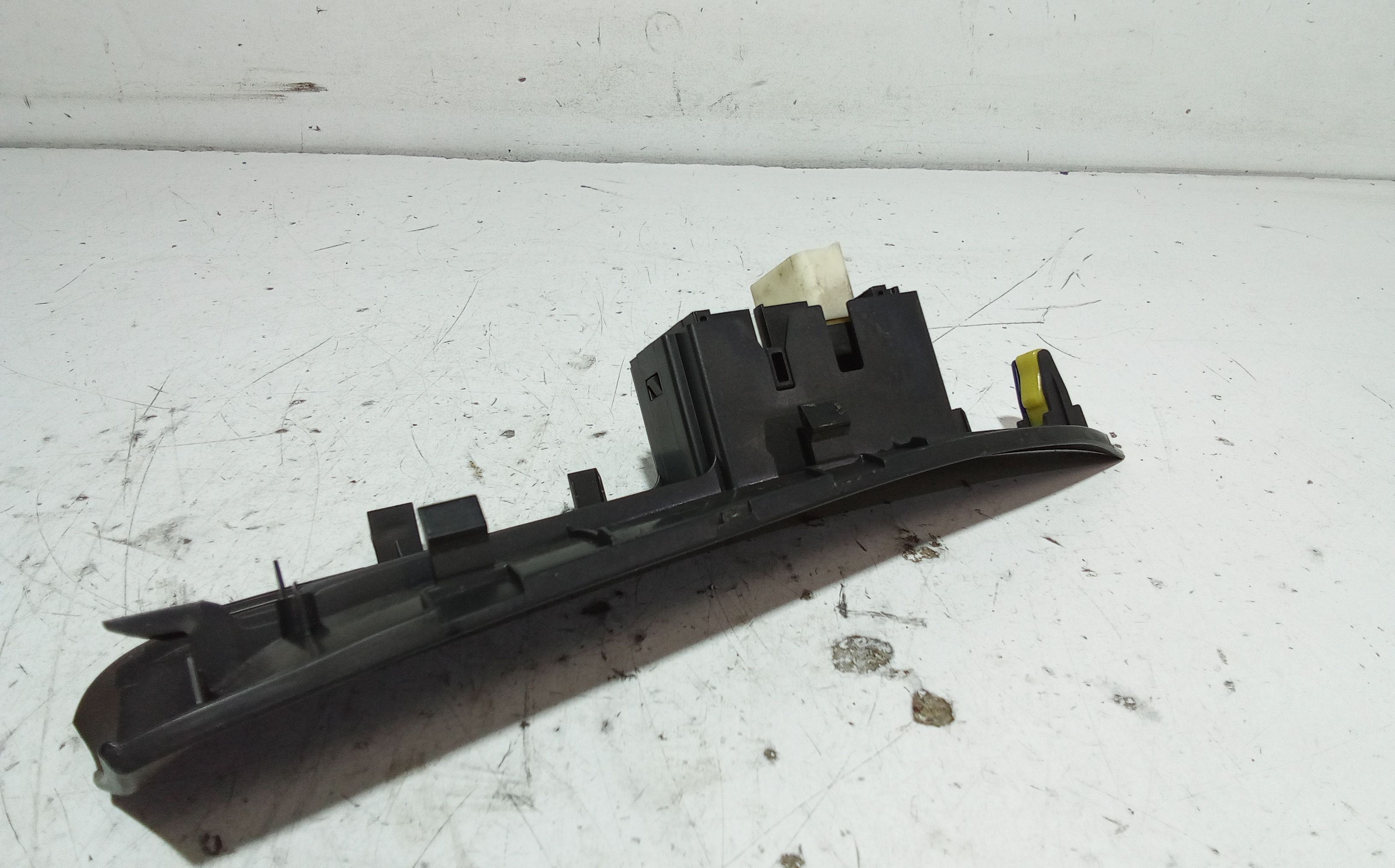 Pulsantiera Posteriore Sinistra TOYOTA Rav4 5 Serie