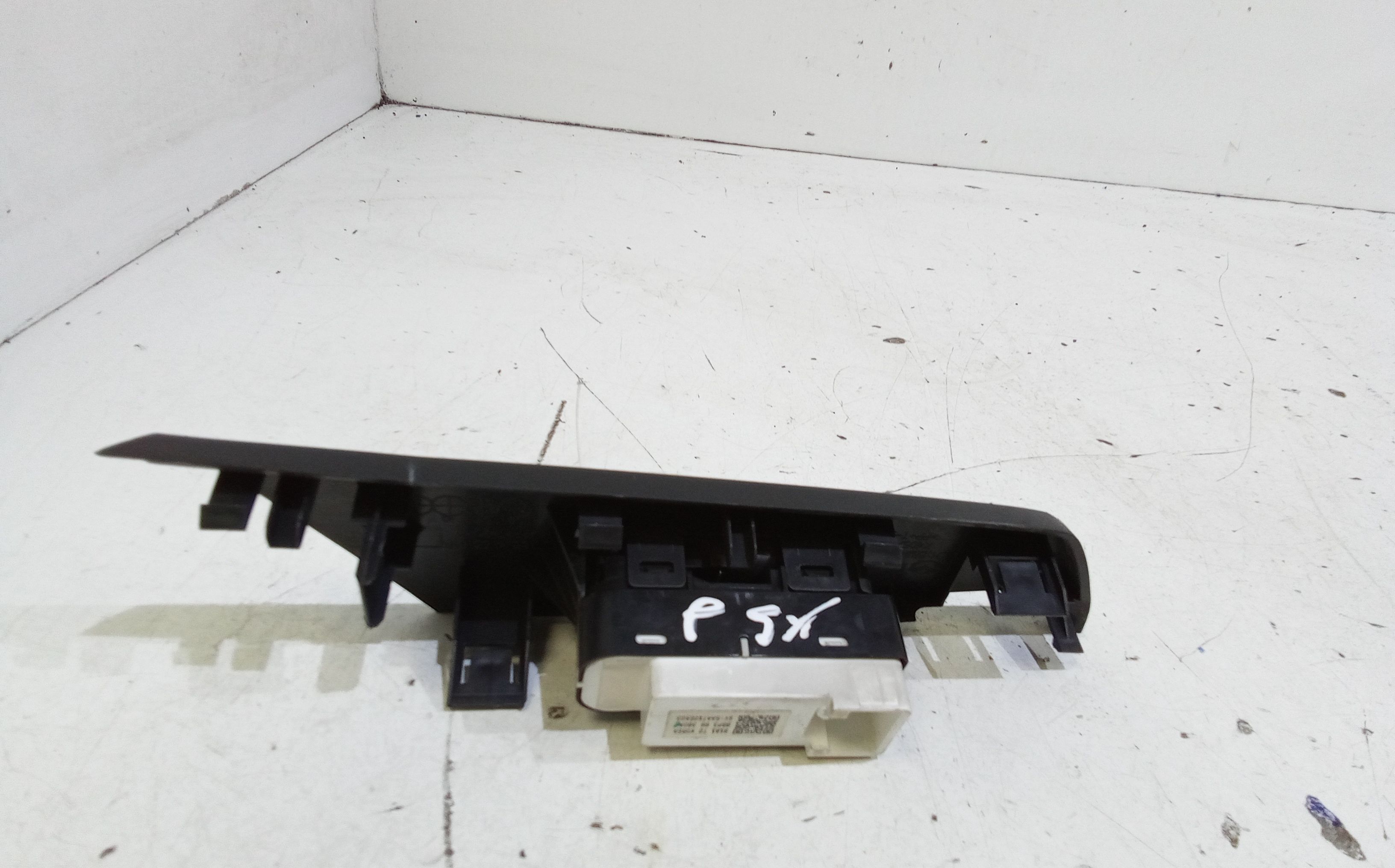 Pulsantiera Posteriore Sinistra MAZDA 3 Berlina Serie (09>13)