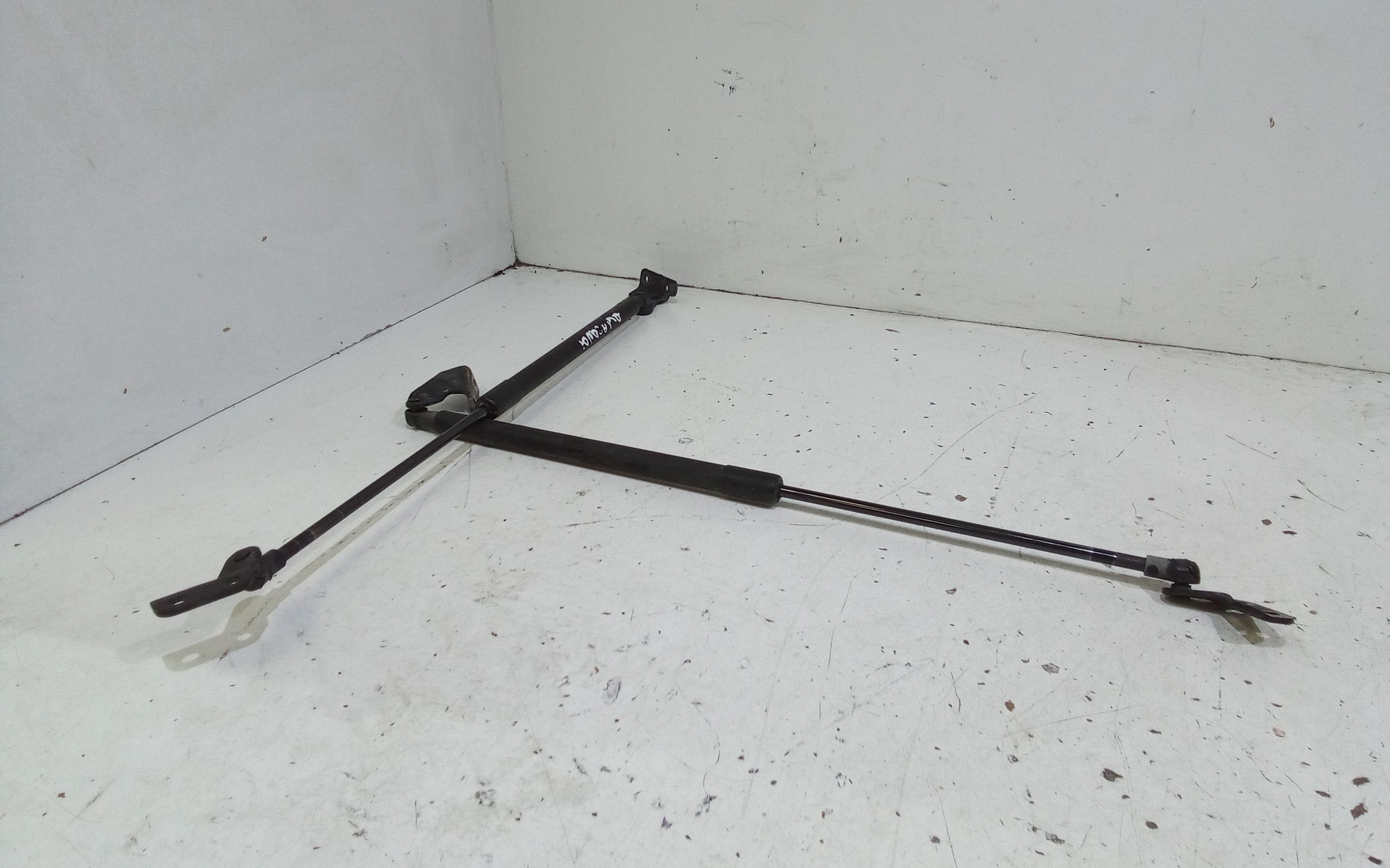 Pistoncini cofano ant NISSAN Qashqai 2 Serie