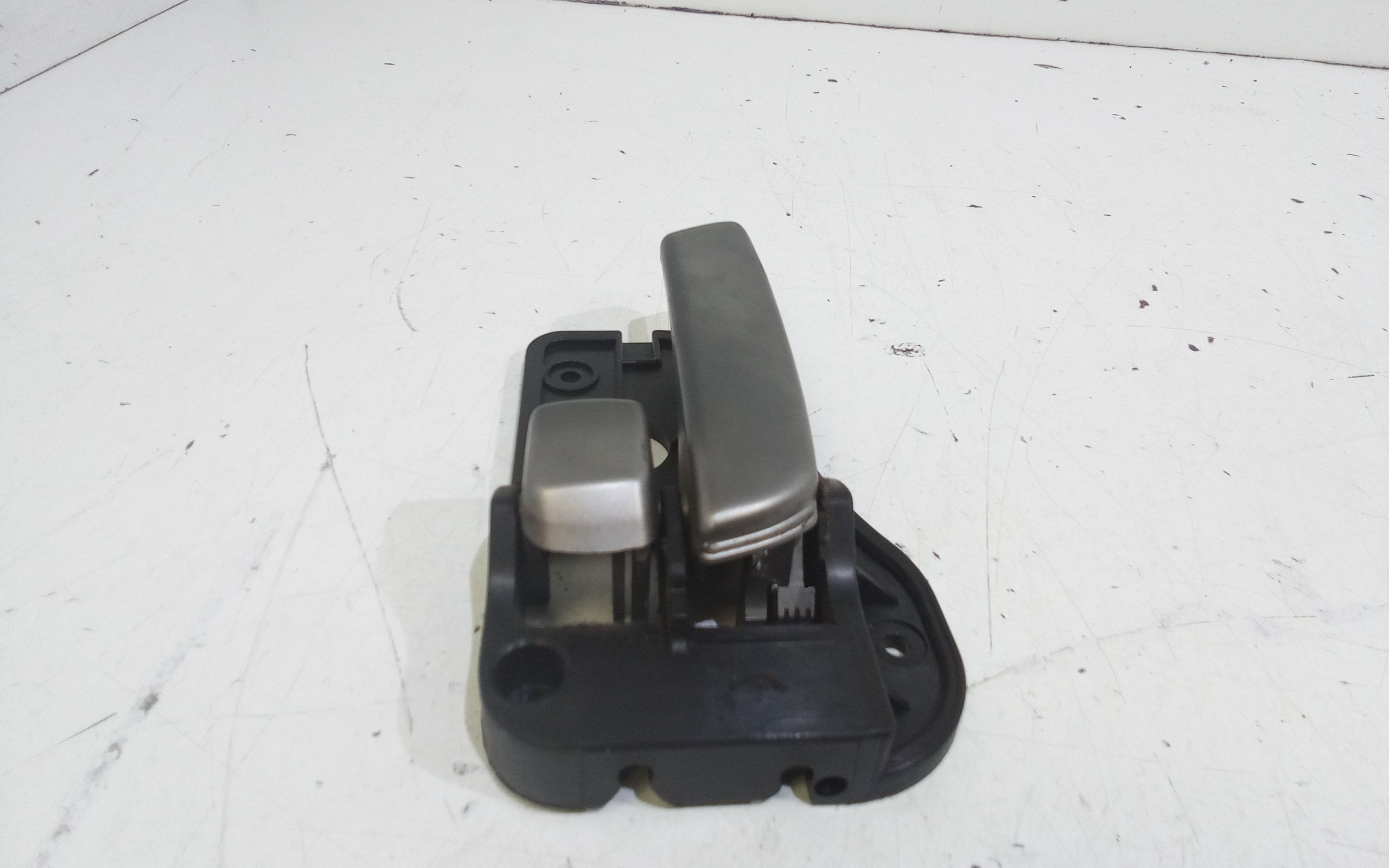 Maniglia interna Posteriore Sinistra KIA Carens 2 Serie