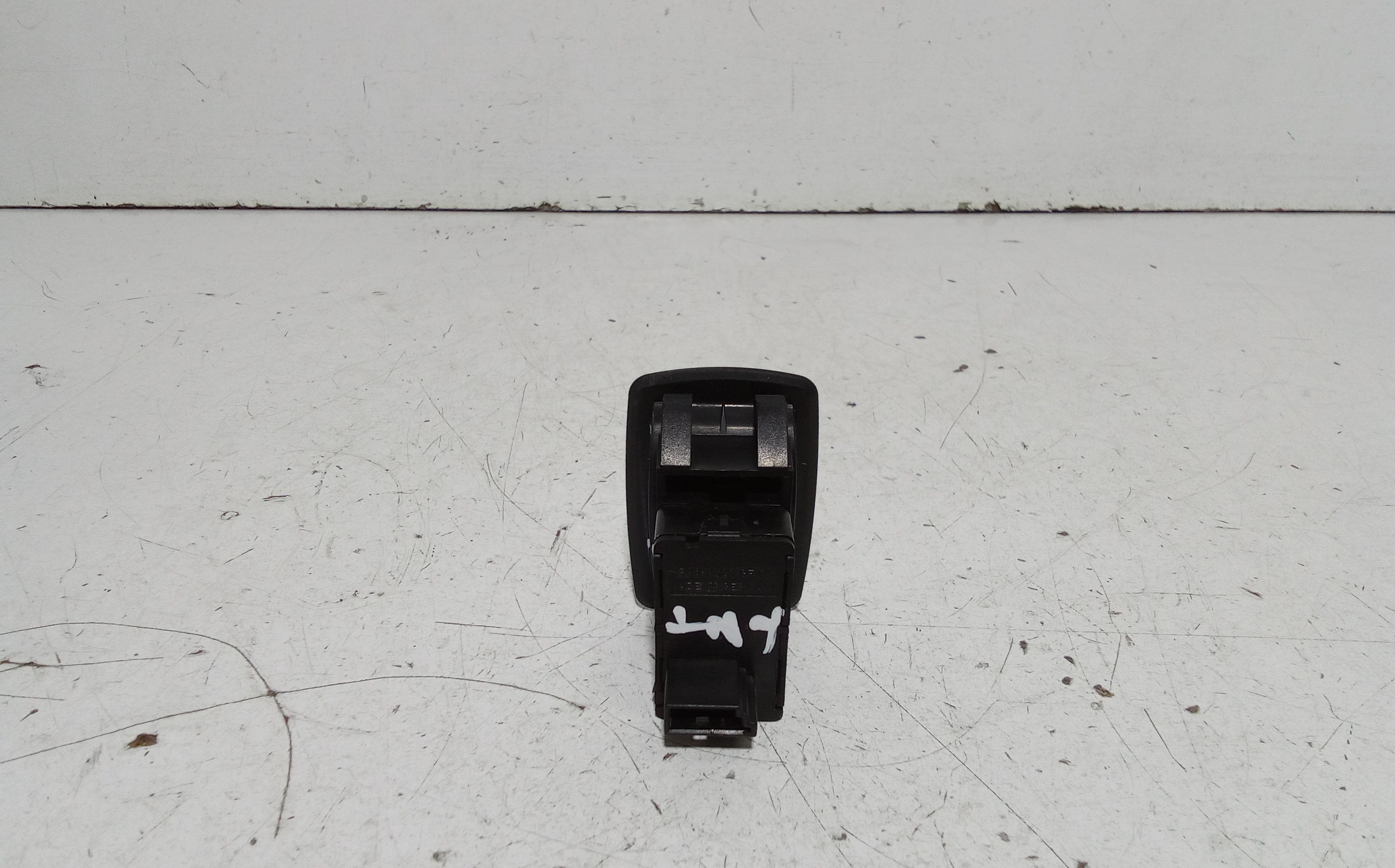 Pulsantiera Posteriore Destra BMW Serie 3 E90 Berlina