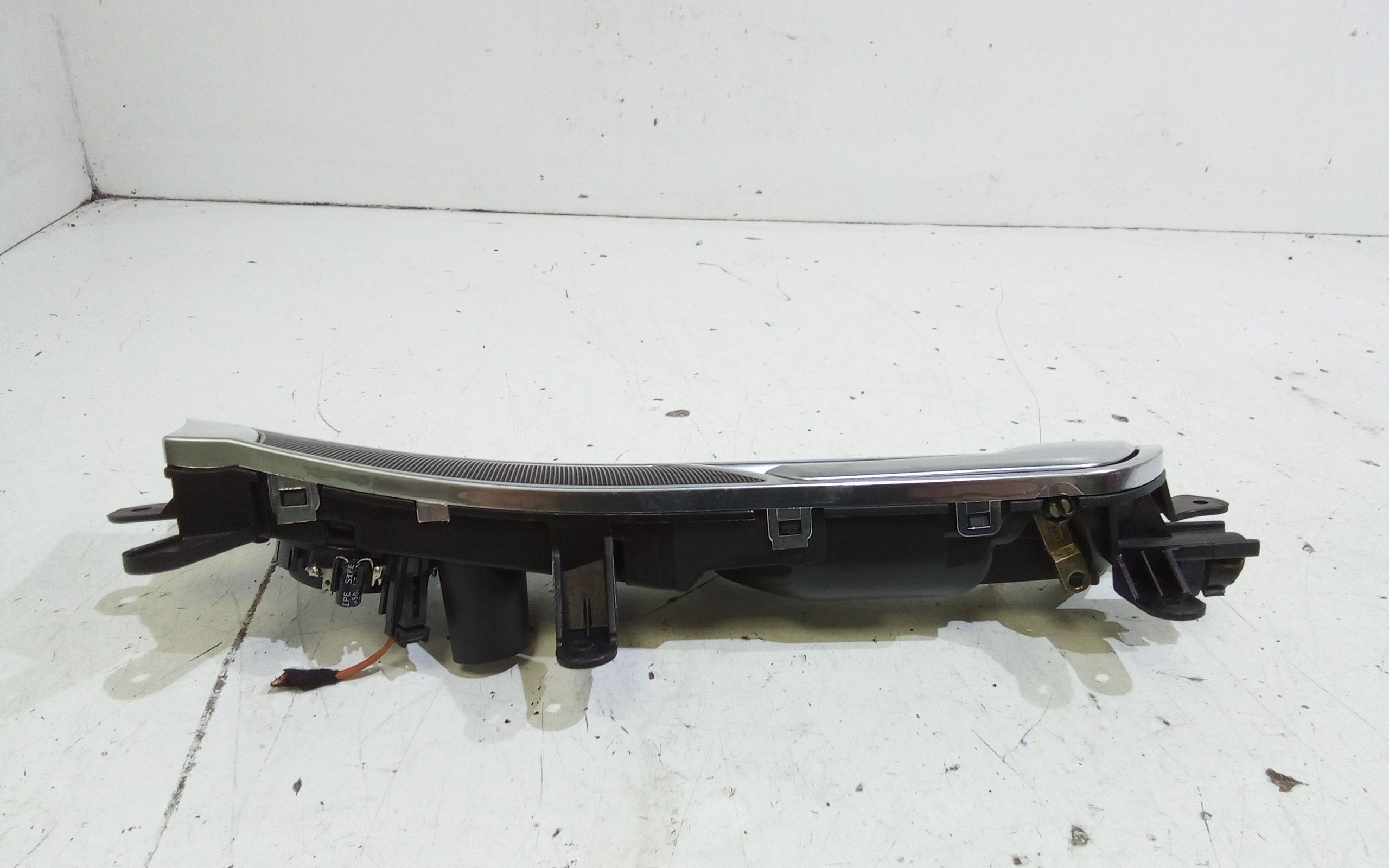 Maniglia interna Anteriore Destra AUDI A6 Avant Serie C6 (4F5) (04>12)