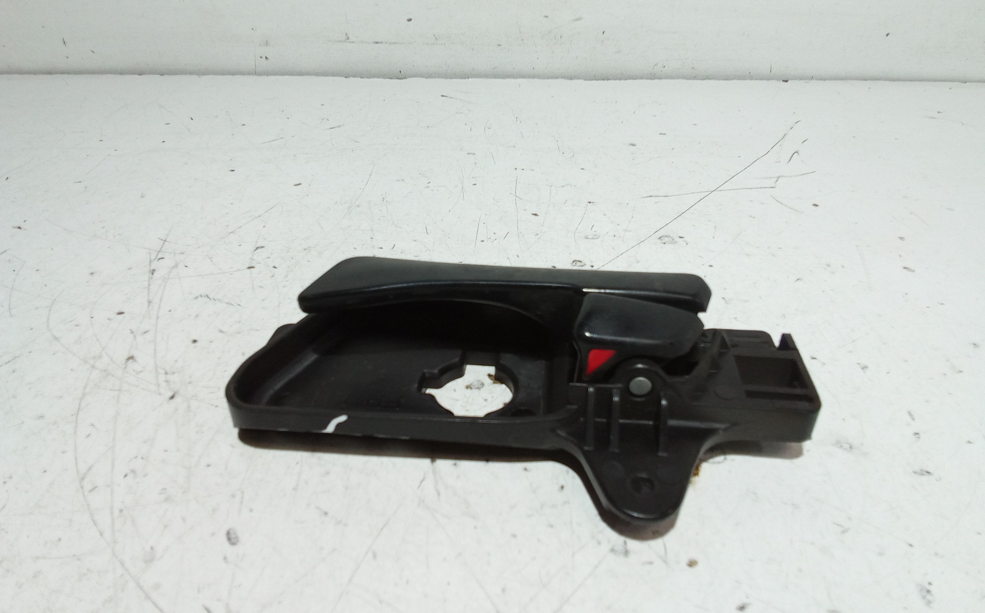 Maniglia interna anteriore Sinistra HYUNDAI i30 Serie (07>11)