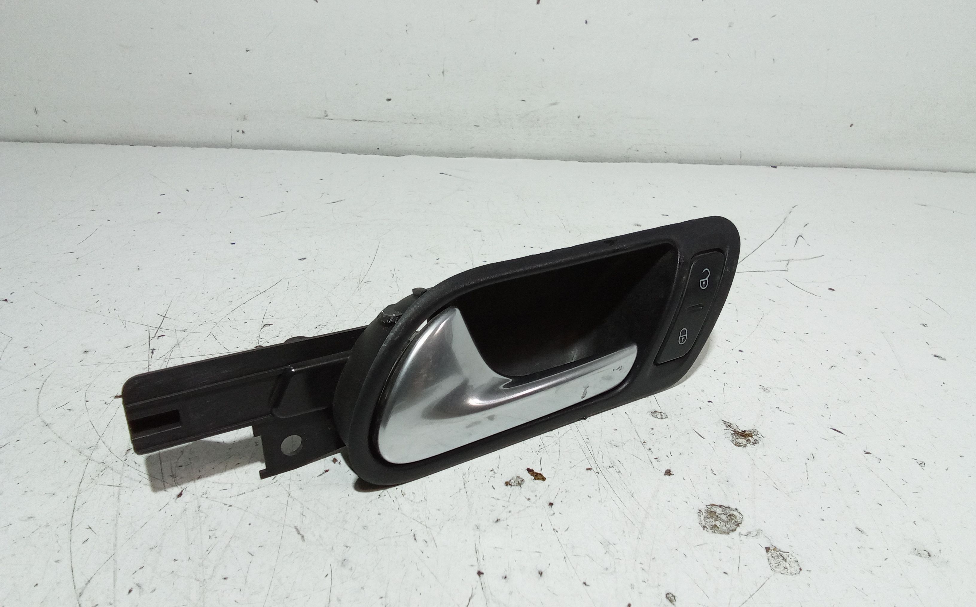 Maniglia interna anteriore Sinistra VOLKSWAGEN Golf 5 Berlina (03>08)