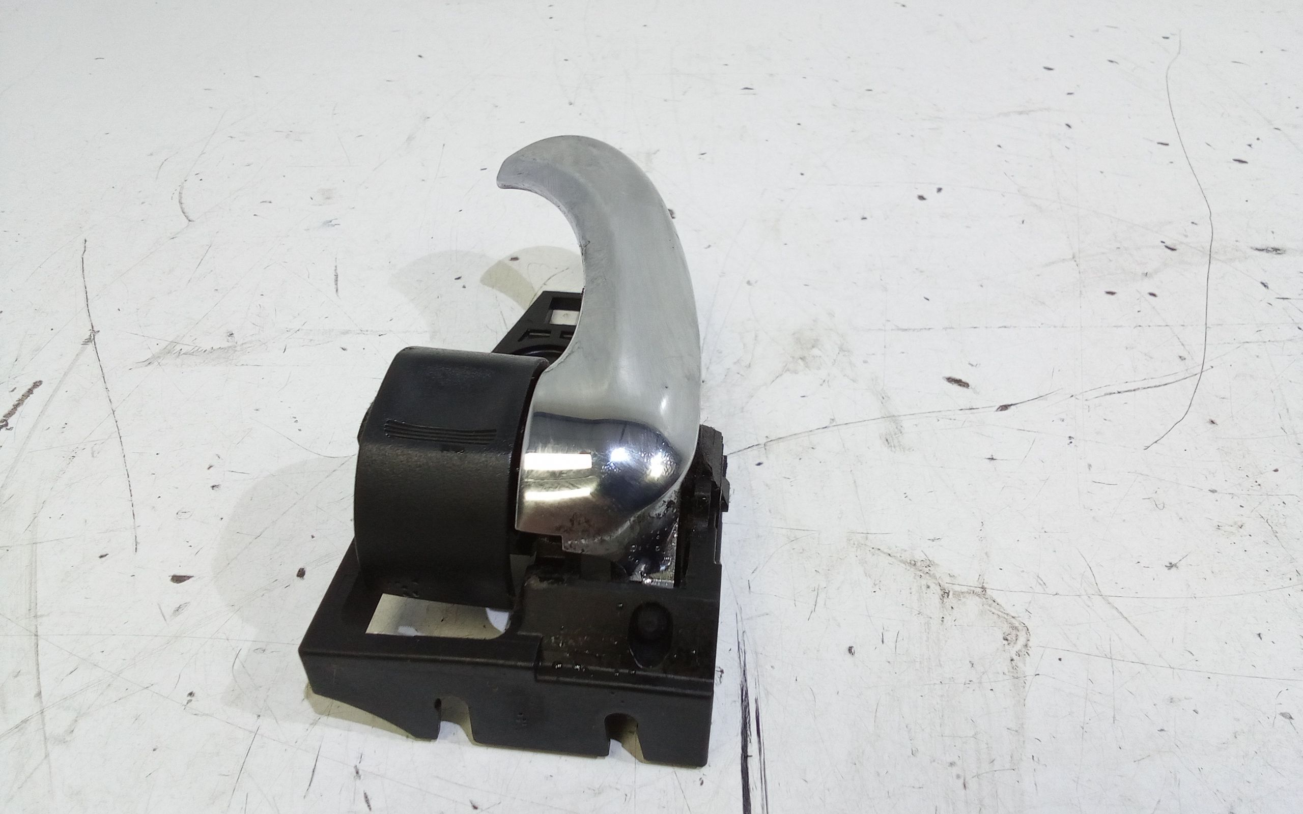 Maniglia interna anteriore Sinistra TOYOTA Rav4 5 Serie