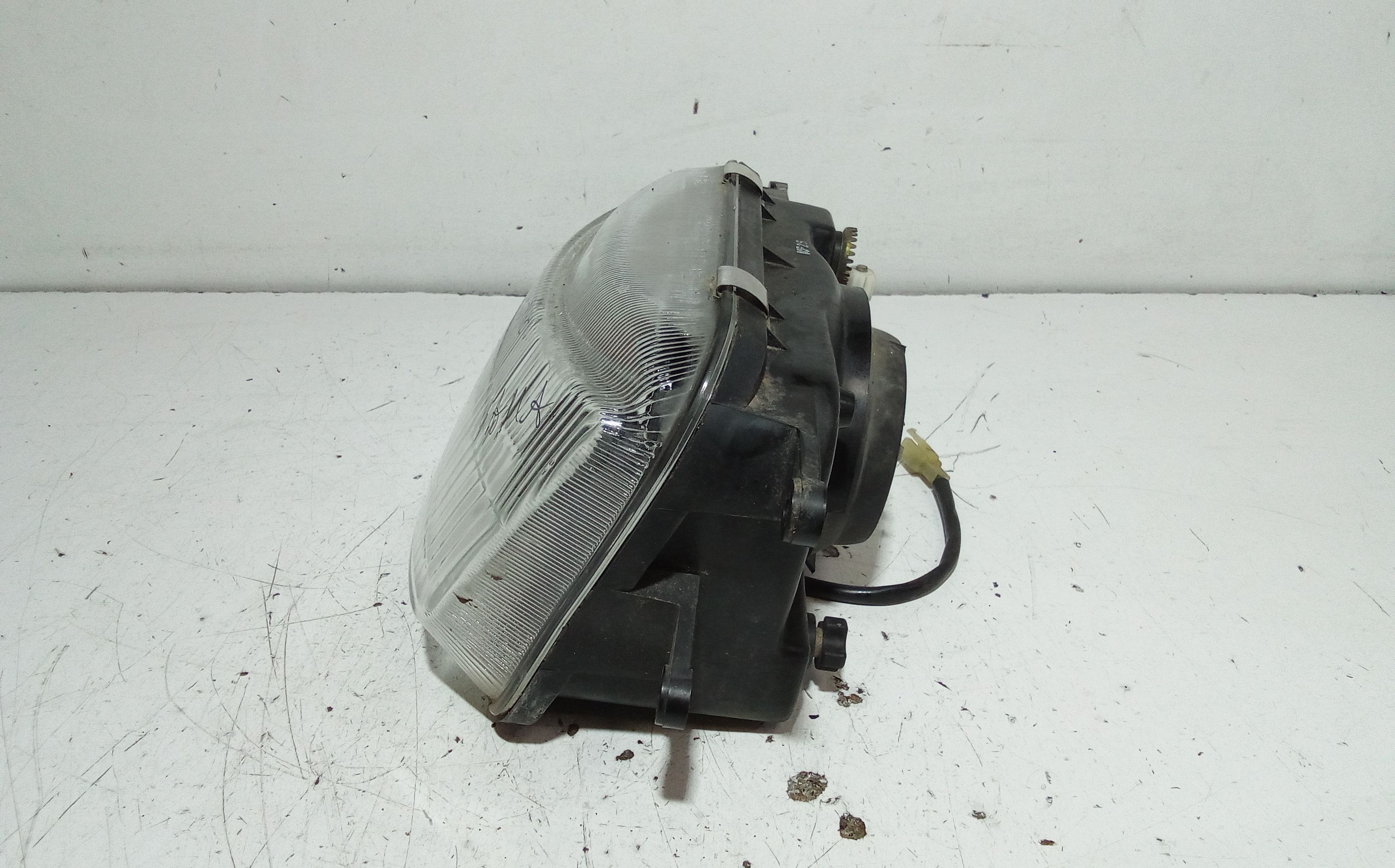 Faro anteriore Yamaha Majesty 125cc (00>06)