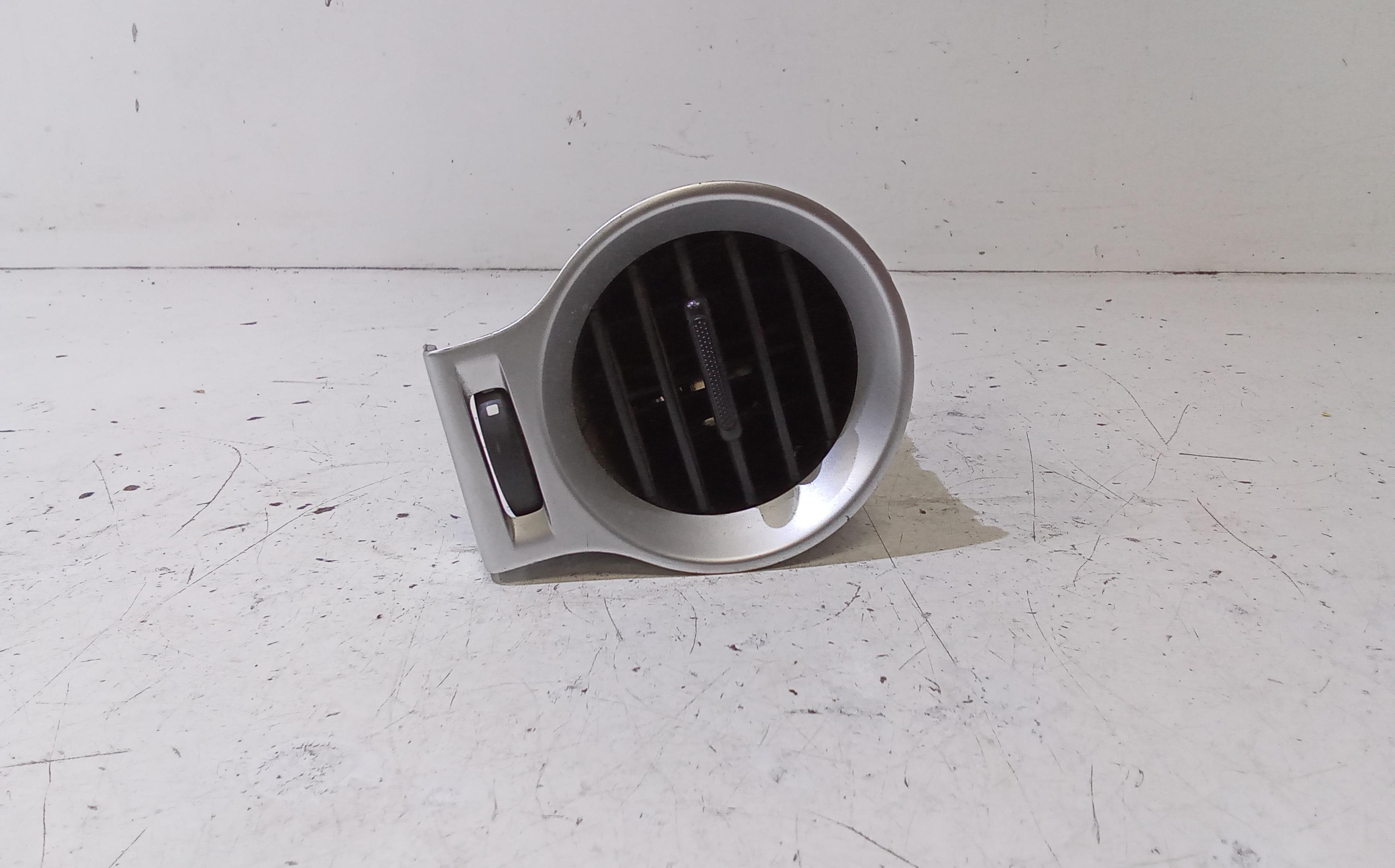 Bocchetta aria cruscotto lato guida RENAULT Koleos 1 Serie