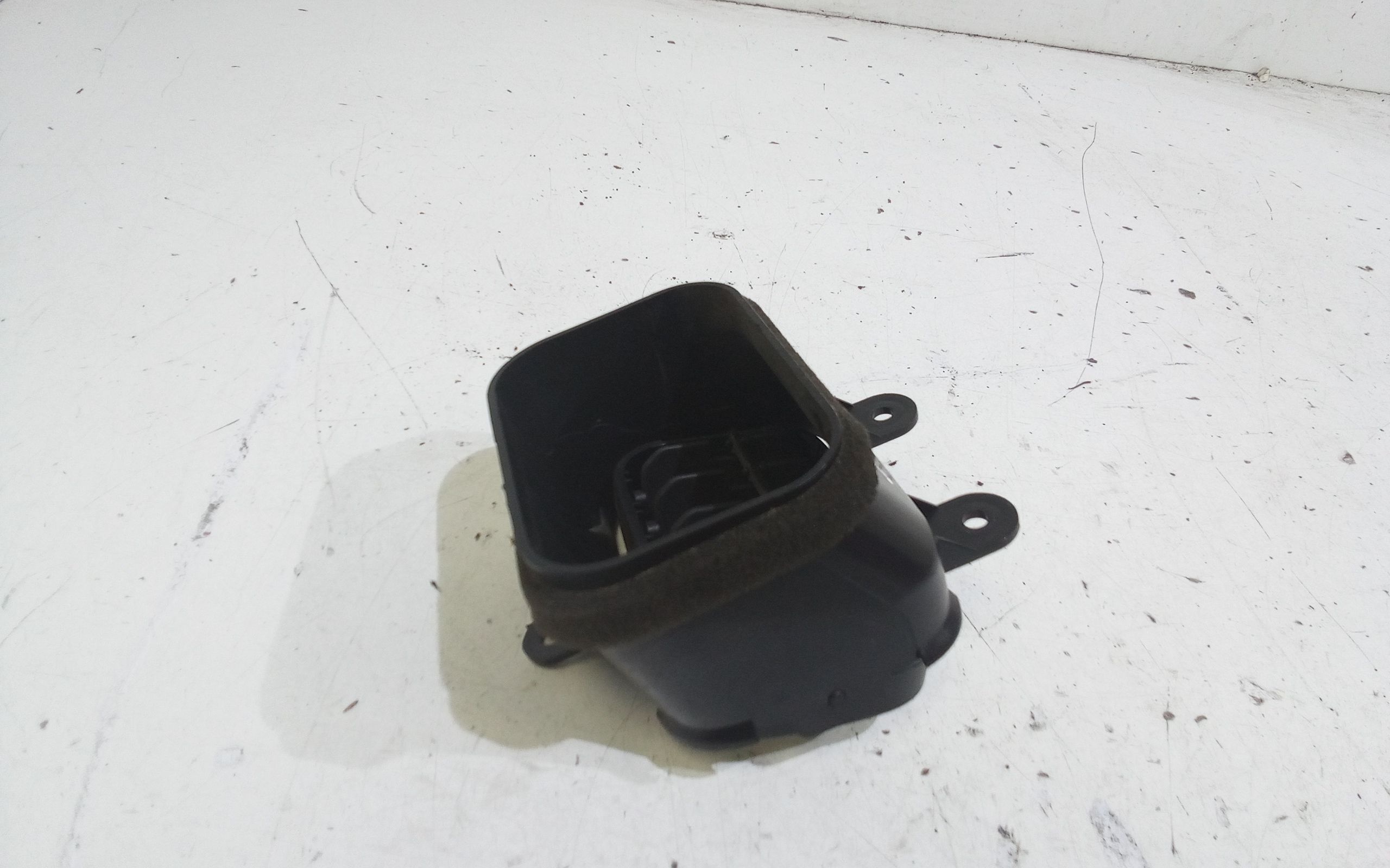 Bocchetta aria cruscotto lato guida KIA Sportage Serie (98>04)