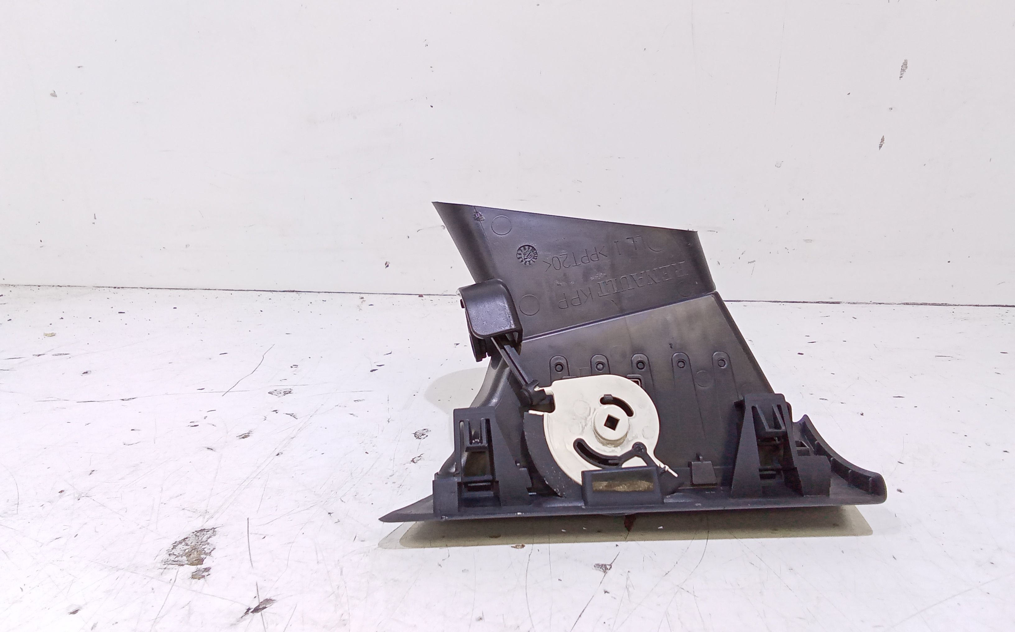 Bocchetta aria cruscotto lato guida RENAULT Megane III (08>16)