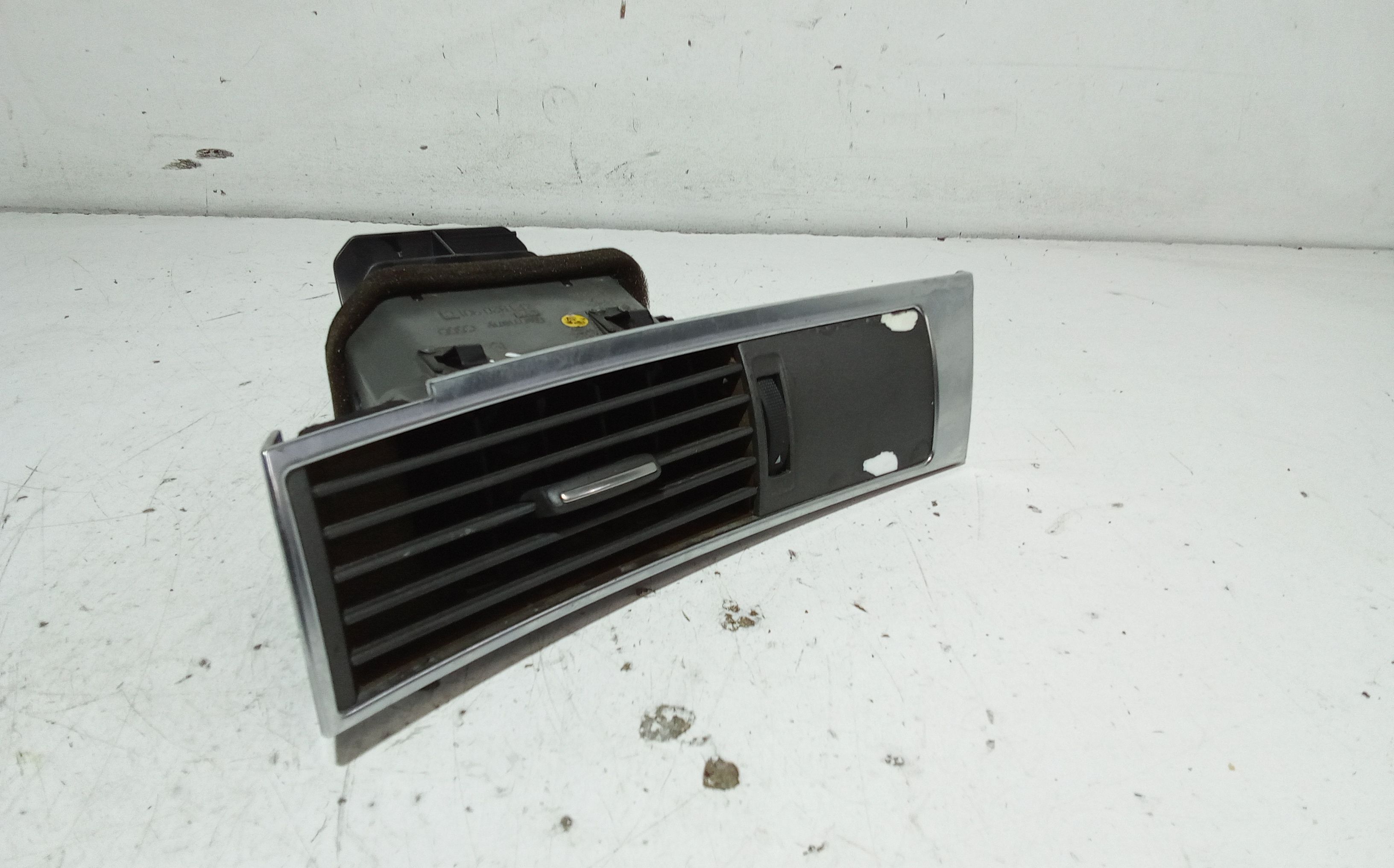 Bocchetta aria cruscotto lato guida AUDI A6 Avant Serie C6 (4F5) (04>12)