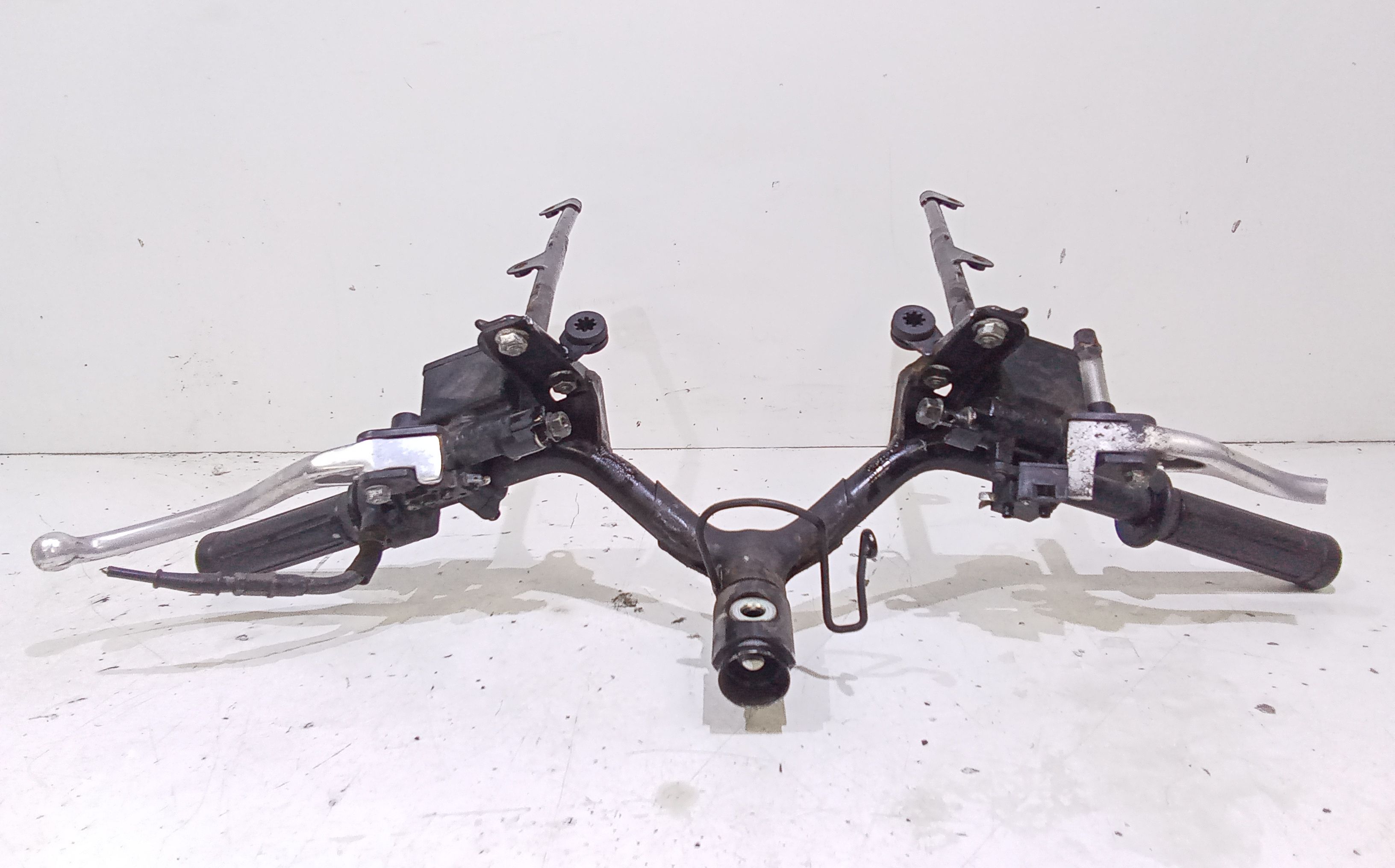 Manubrio HONDA SH 150cc (10>)