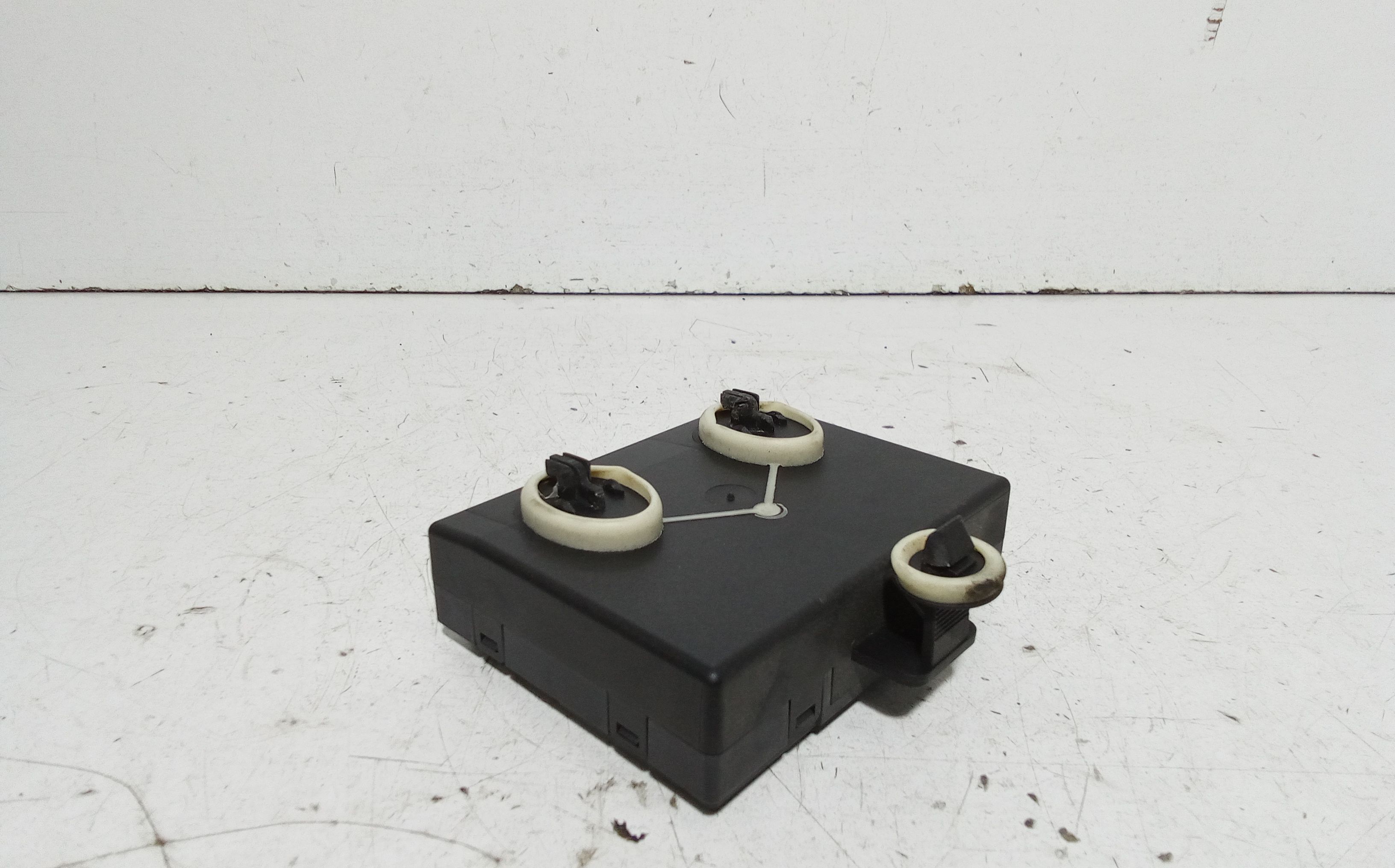 Centralina porta DX passeggero AUDI A6 Avant Serie C6 (4F5) (04>12)