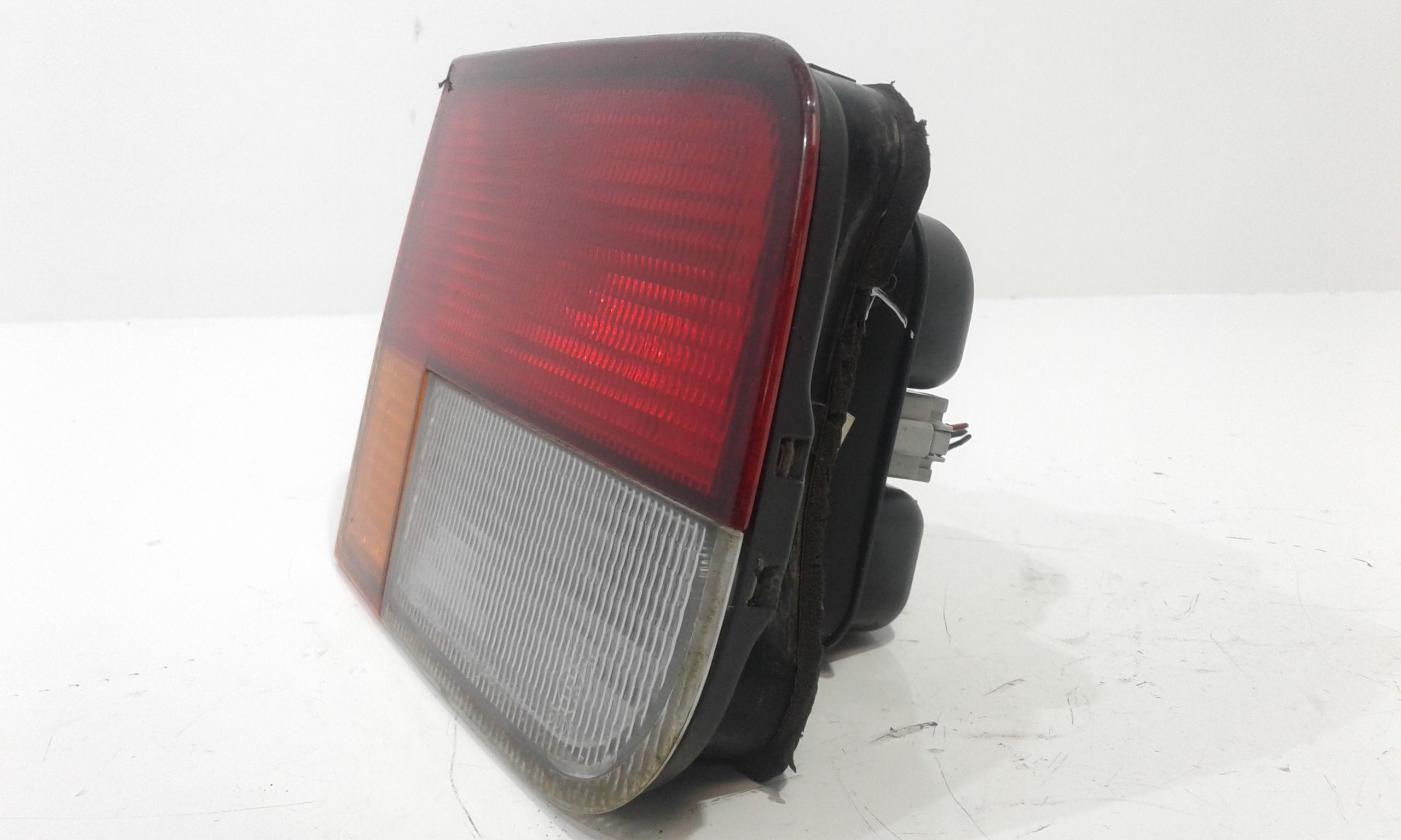 Stop Posteriore Sinistro Integrato nel Portello HONDA Civic Berlina 3P (95>99)