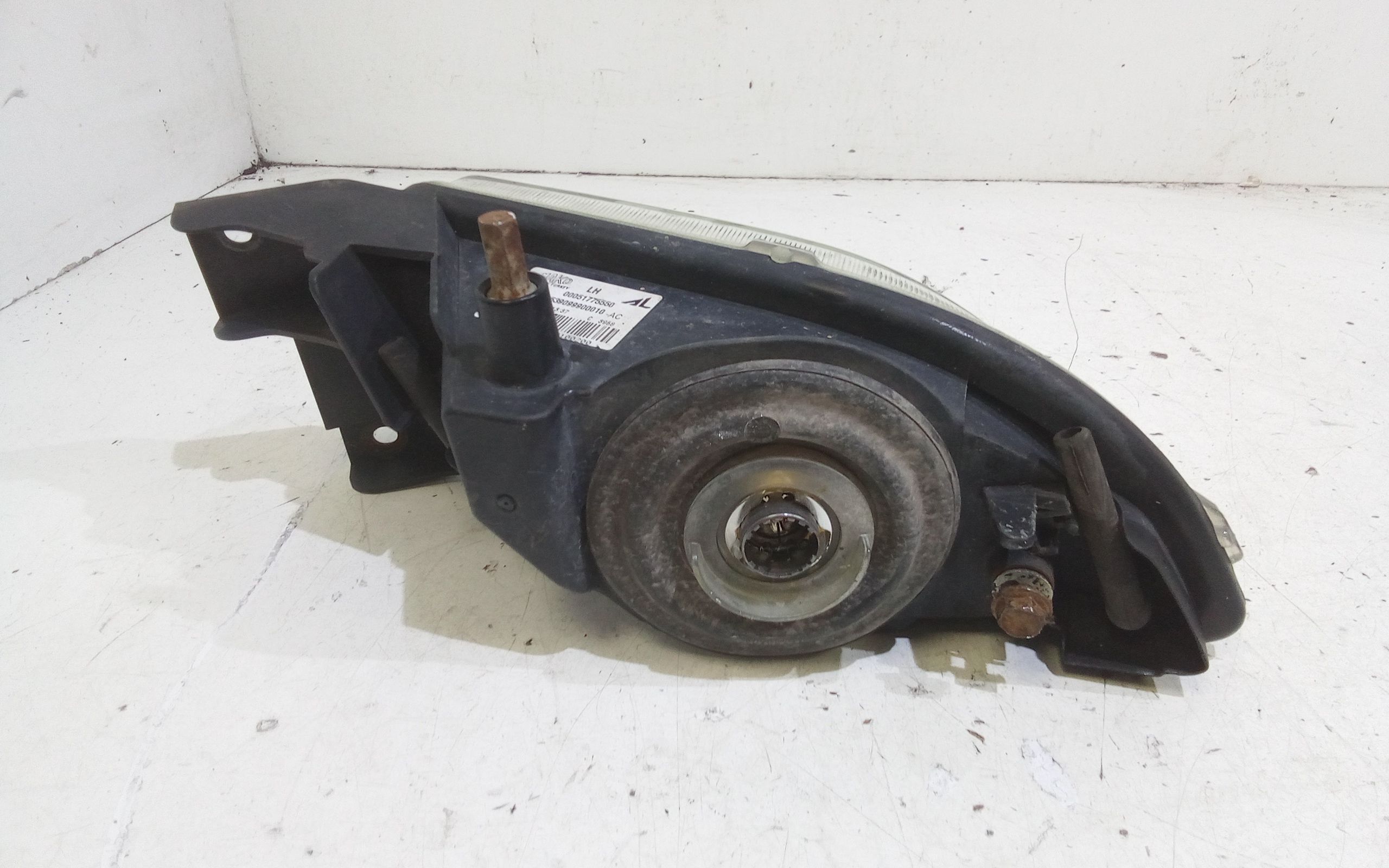 Fendinebbia anteriore SX LANCIA Delta 3 Serie