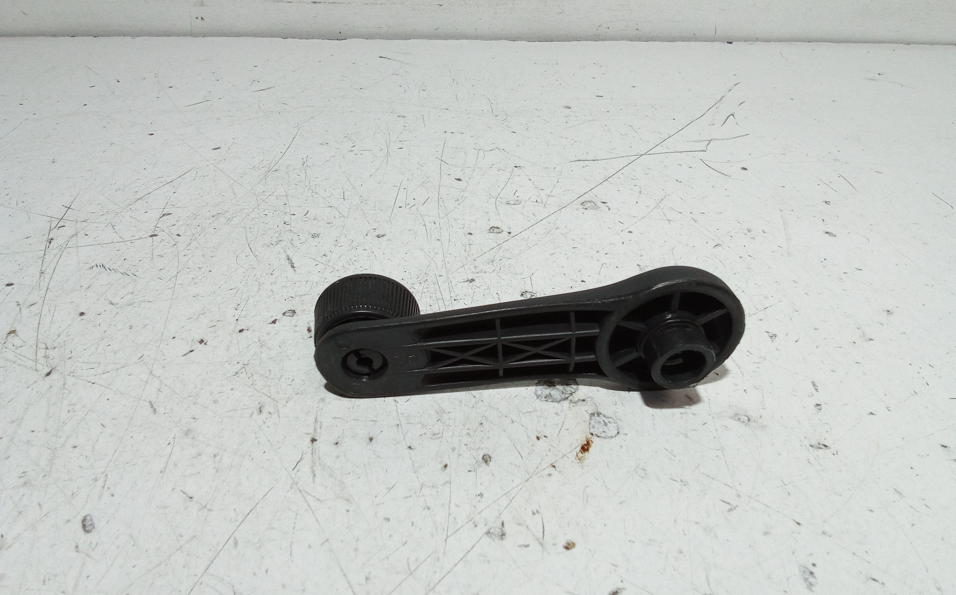 maniglia alzavetri posteriore sx guida HYUNDAI i30 Serie (07>11)