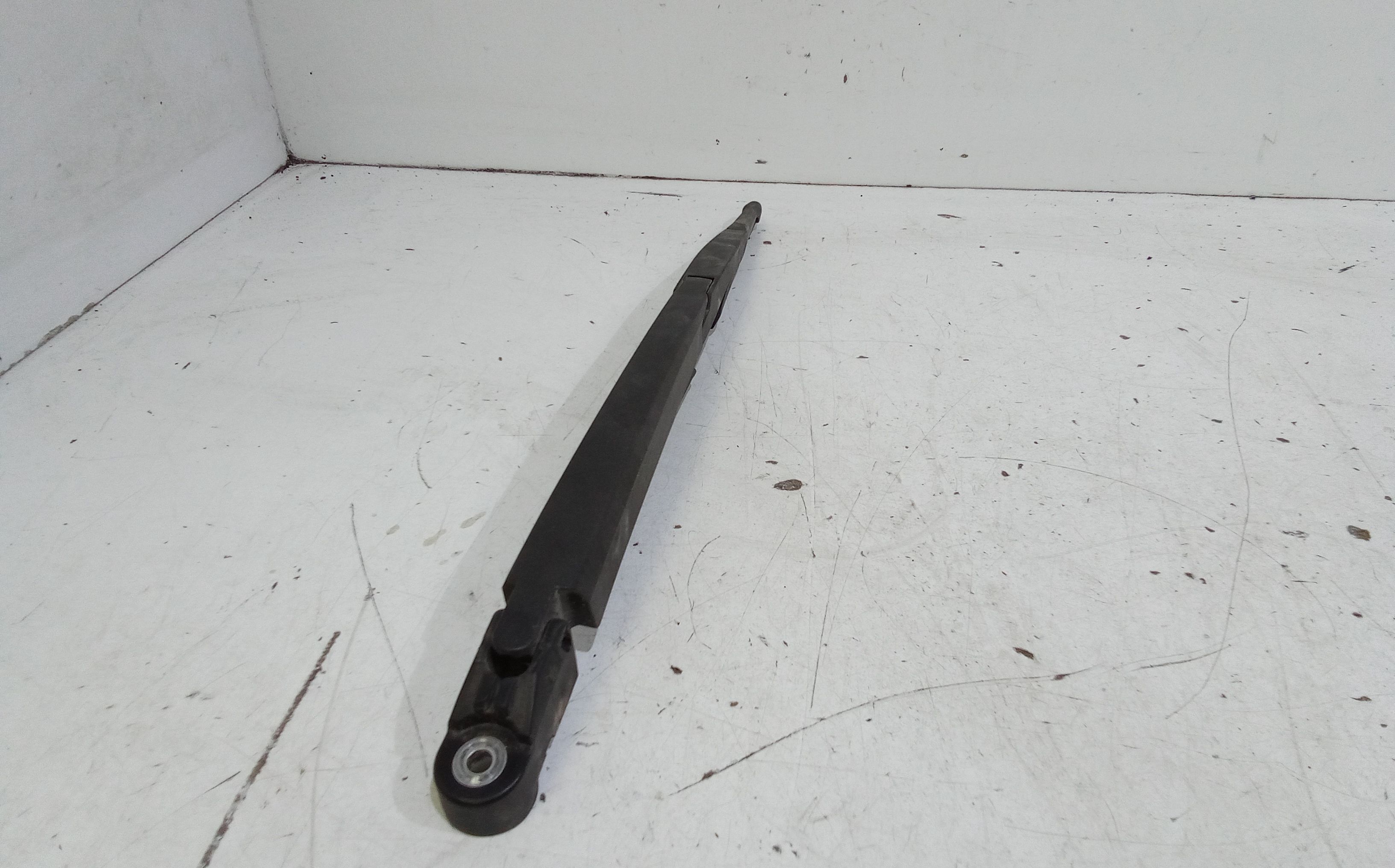 Braccio tergi posteriore MAZDA 3 Berlina Serie (09>13)