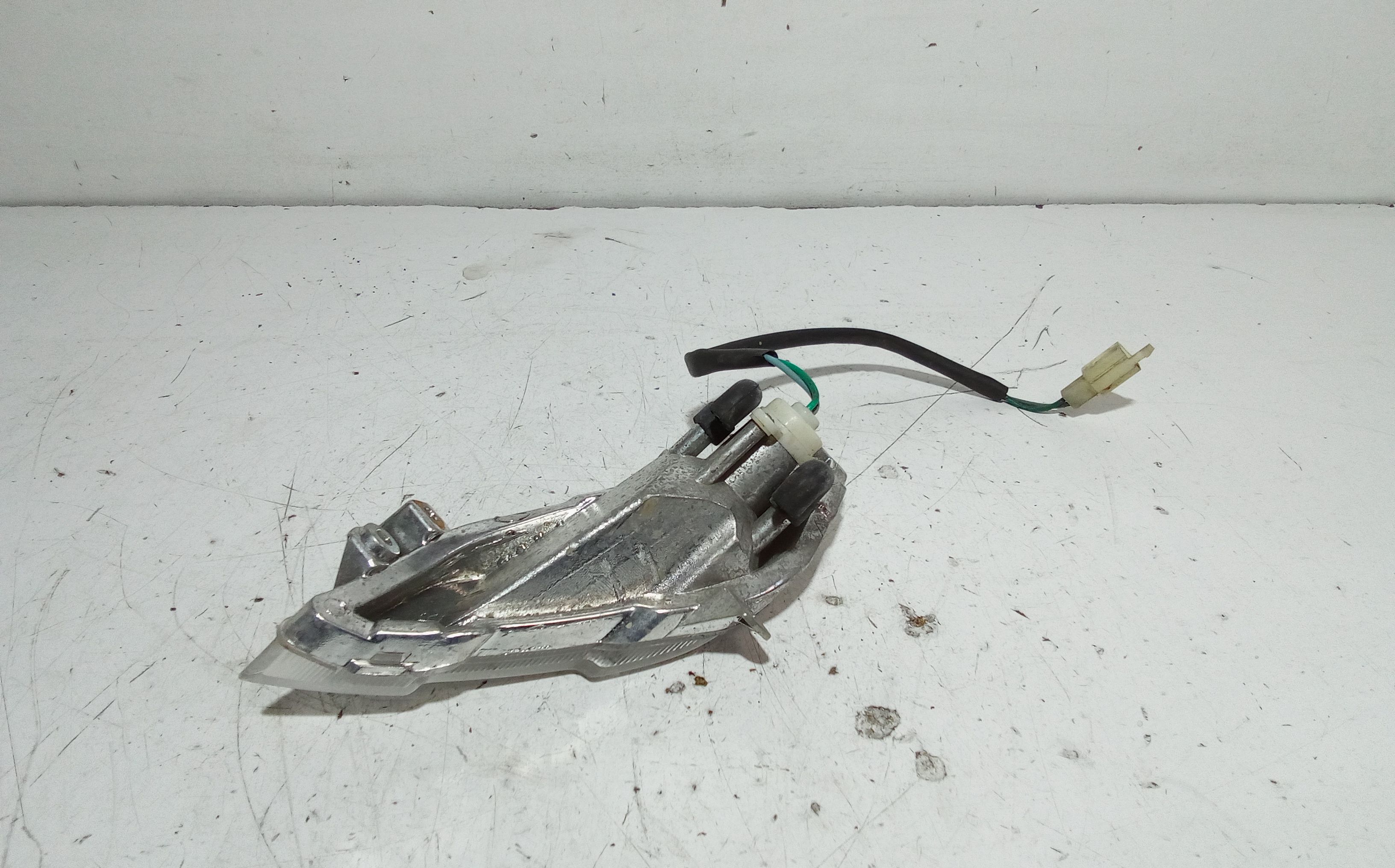 Freccia ant DX PEUGEOT Tweet 125cc