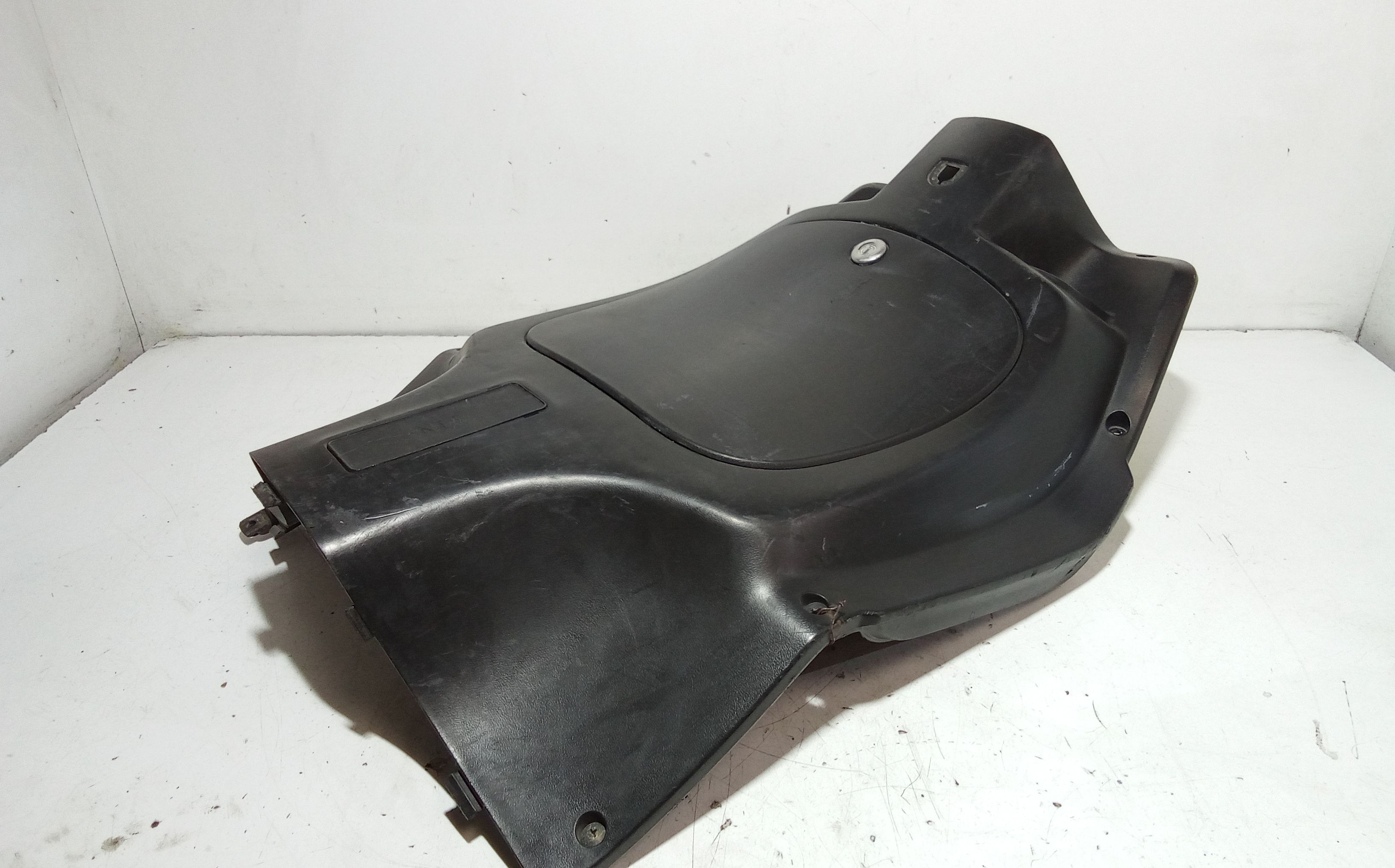 Retroscudo PEUGEOT Tweet 125cc