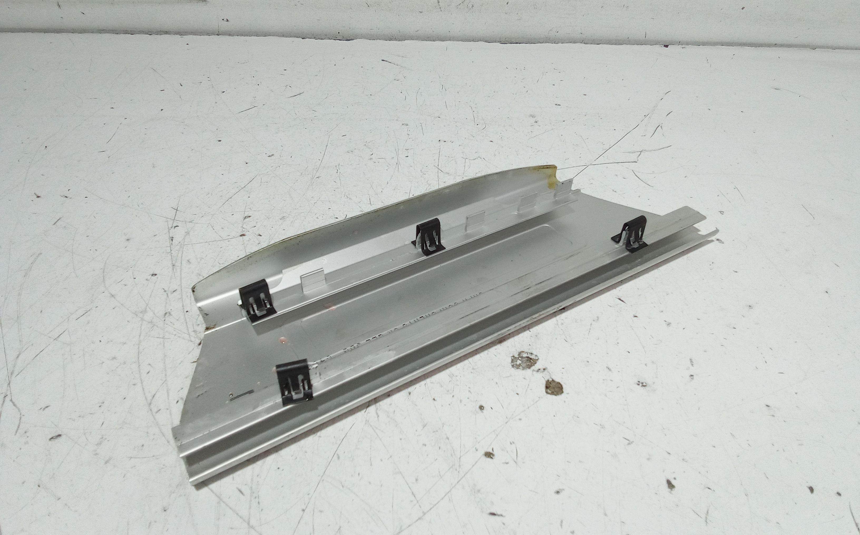 Batticalcagno Posteriore sinistro LAND ROVER Range Rover SPORT (13>)