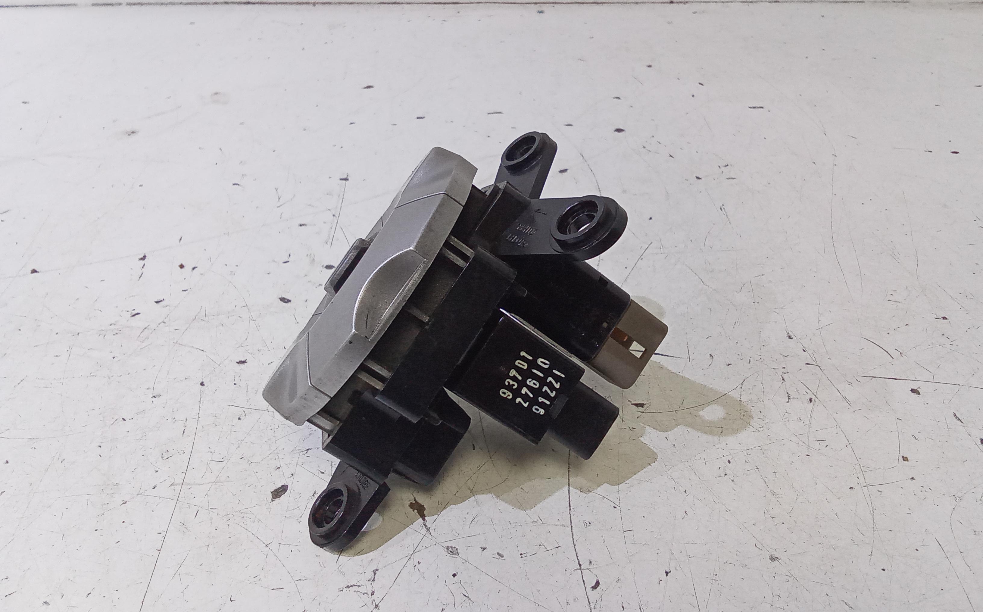 Pulsante Tergilunotto posteriore HYUNDAI Coup 2 Serie