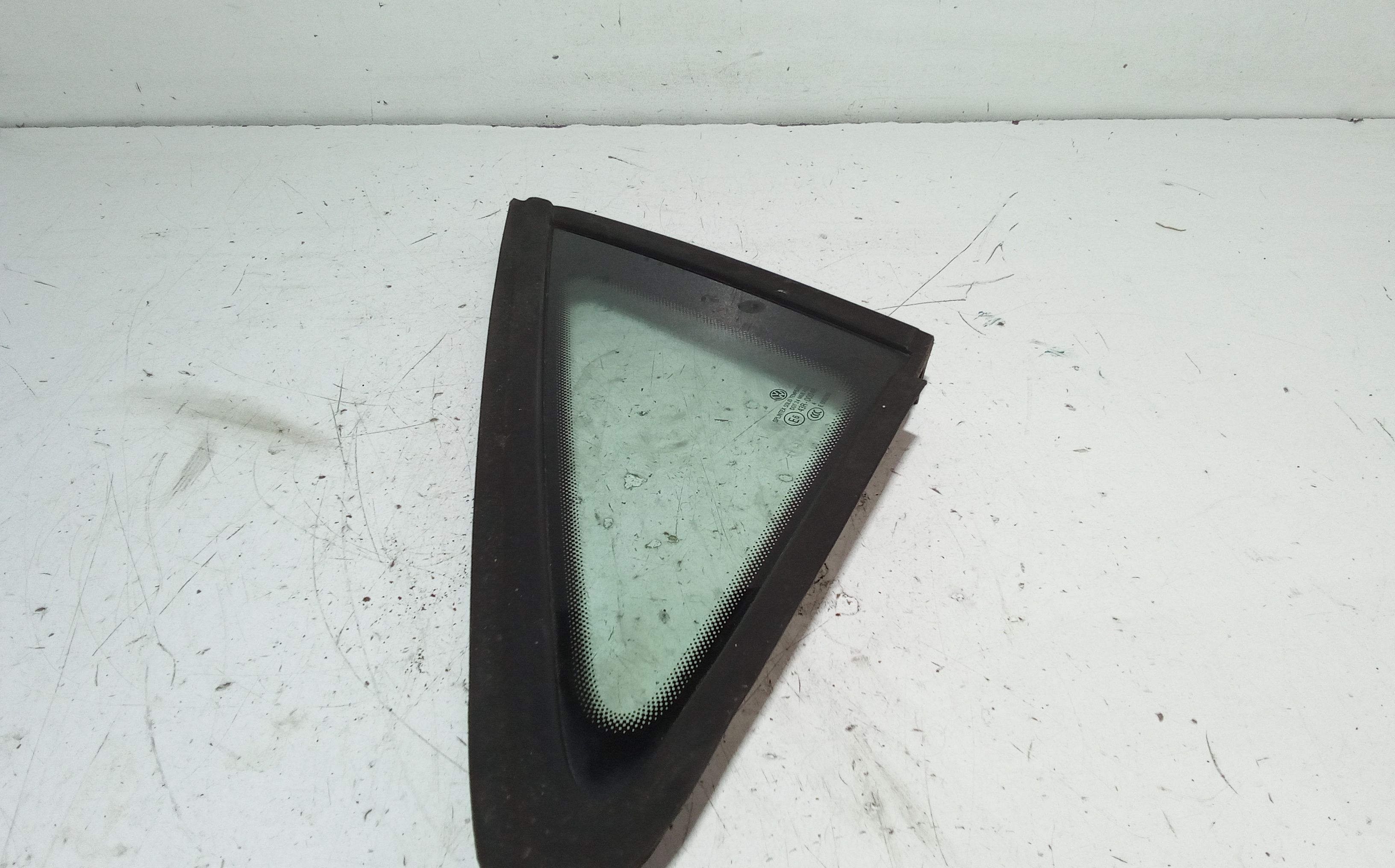 Deflettore ant SX VOLKSWAGEN Touran 1 Serie