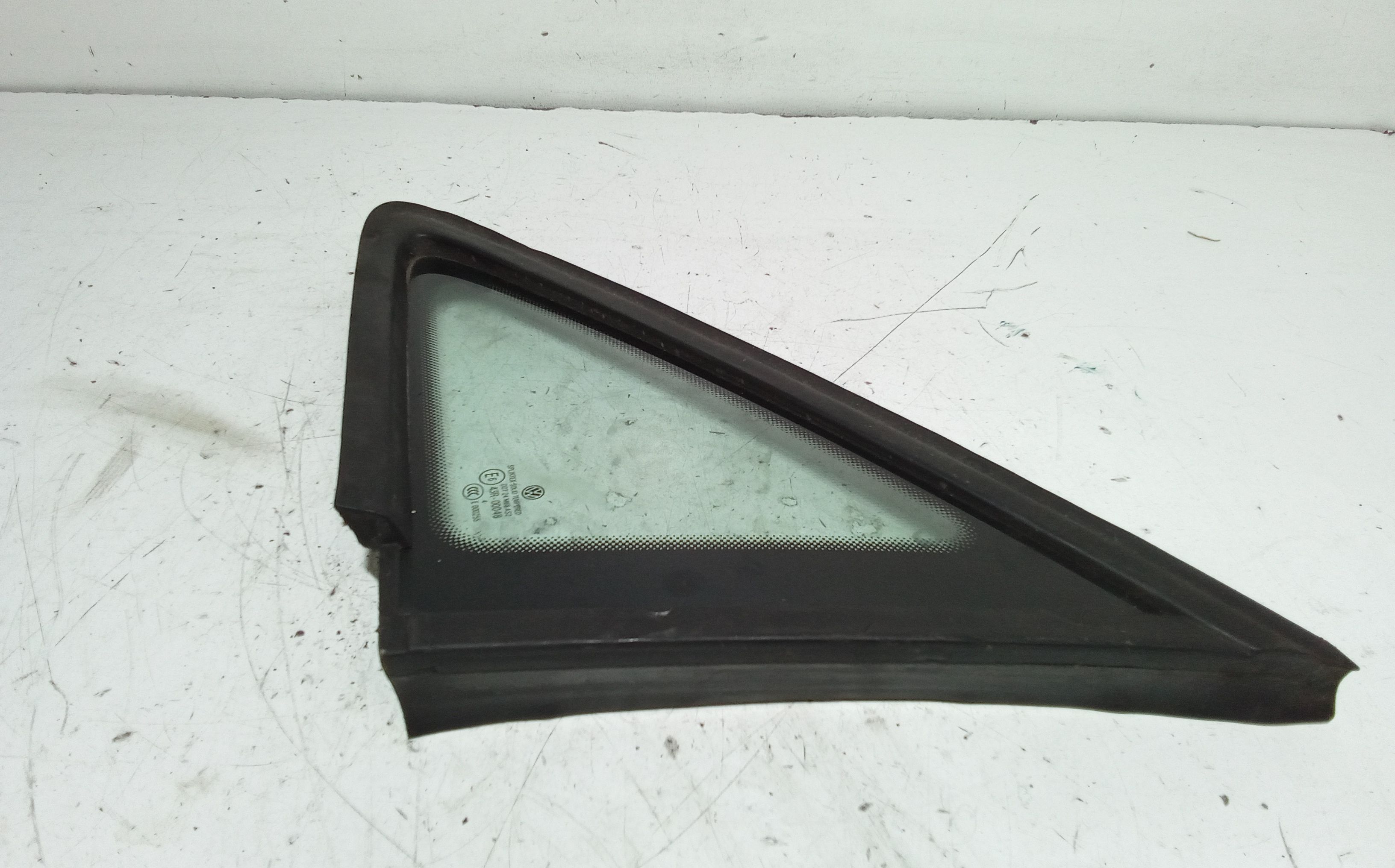 Deflettore ant SX VOLKSWAGEN Touran 1 Serie