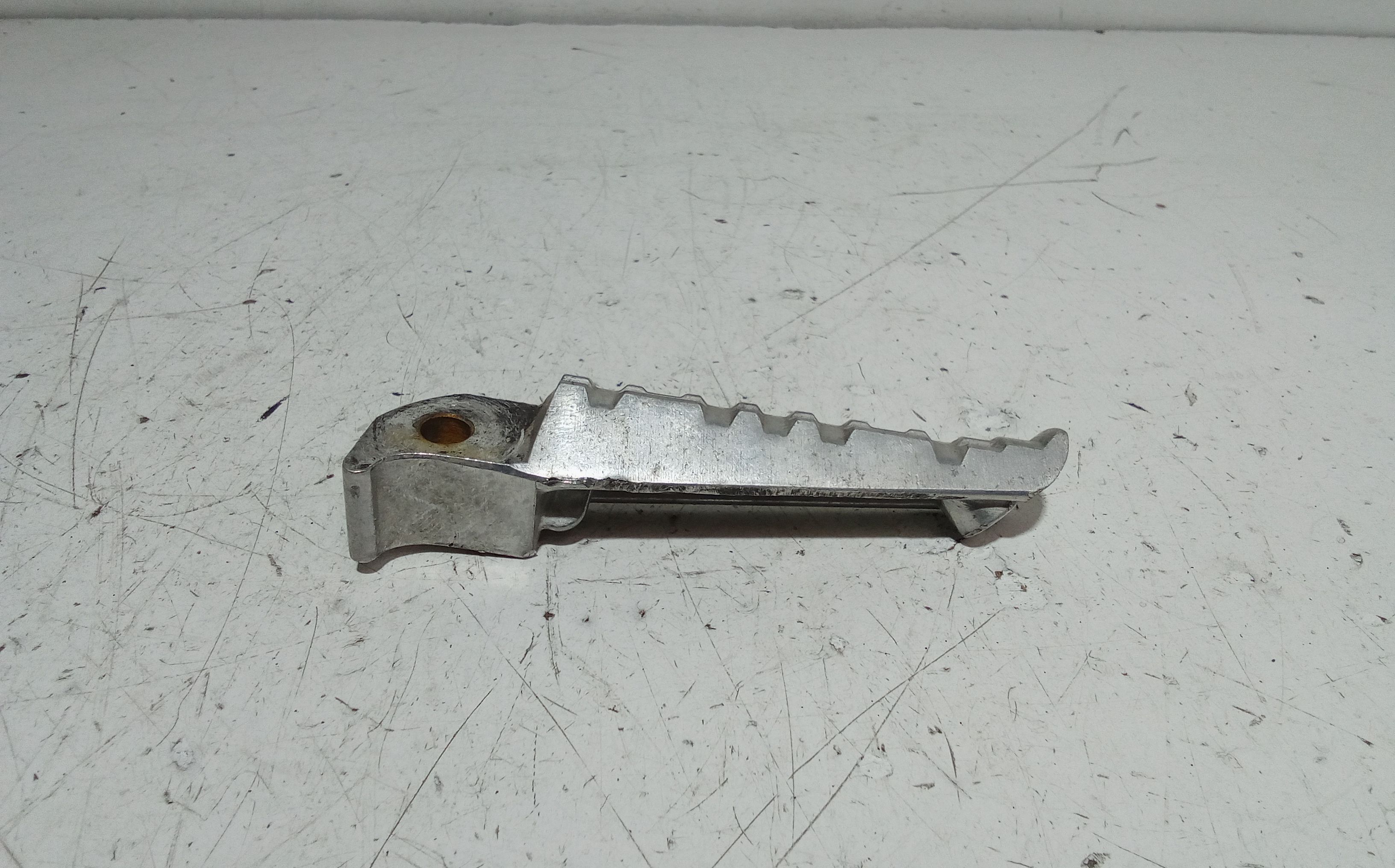 Pedalino Sx Yamaha MT-09 847cc  (14>16)