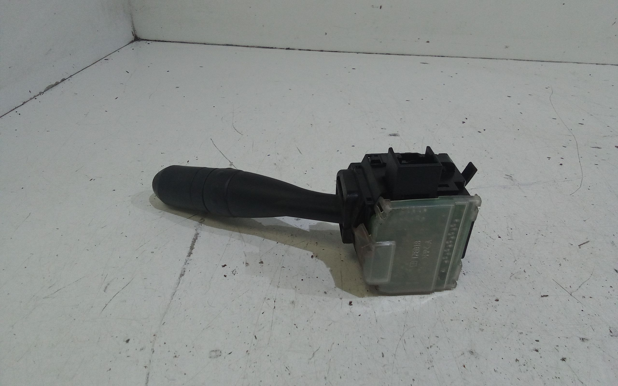 Devioluci sinistro MITSUBISHI Colt Serie 3P (Z30)  (04>12)