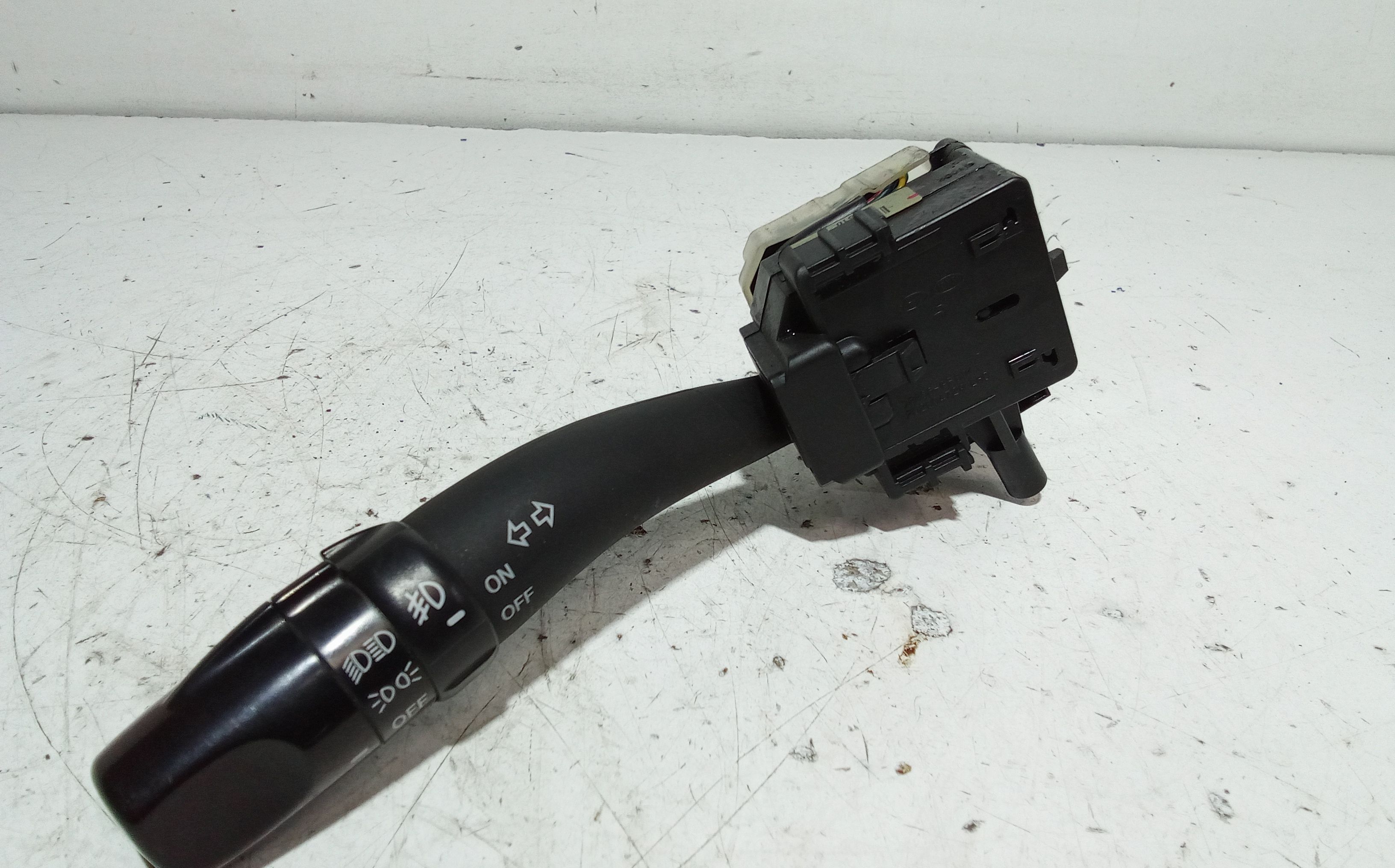 Devioluci sinistro KIA Carens 2 Serie