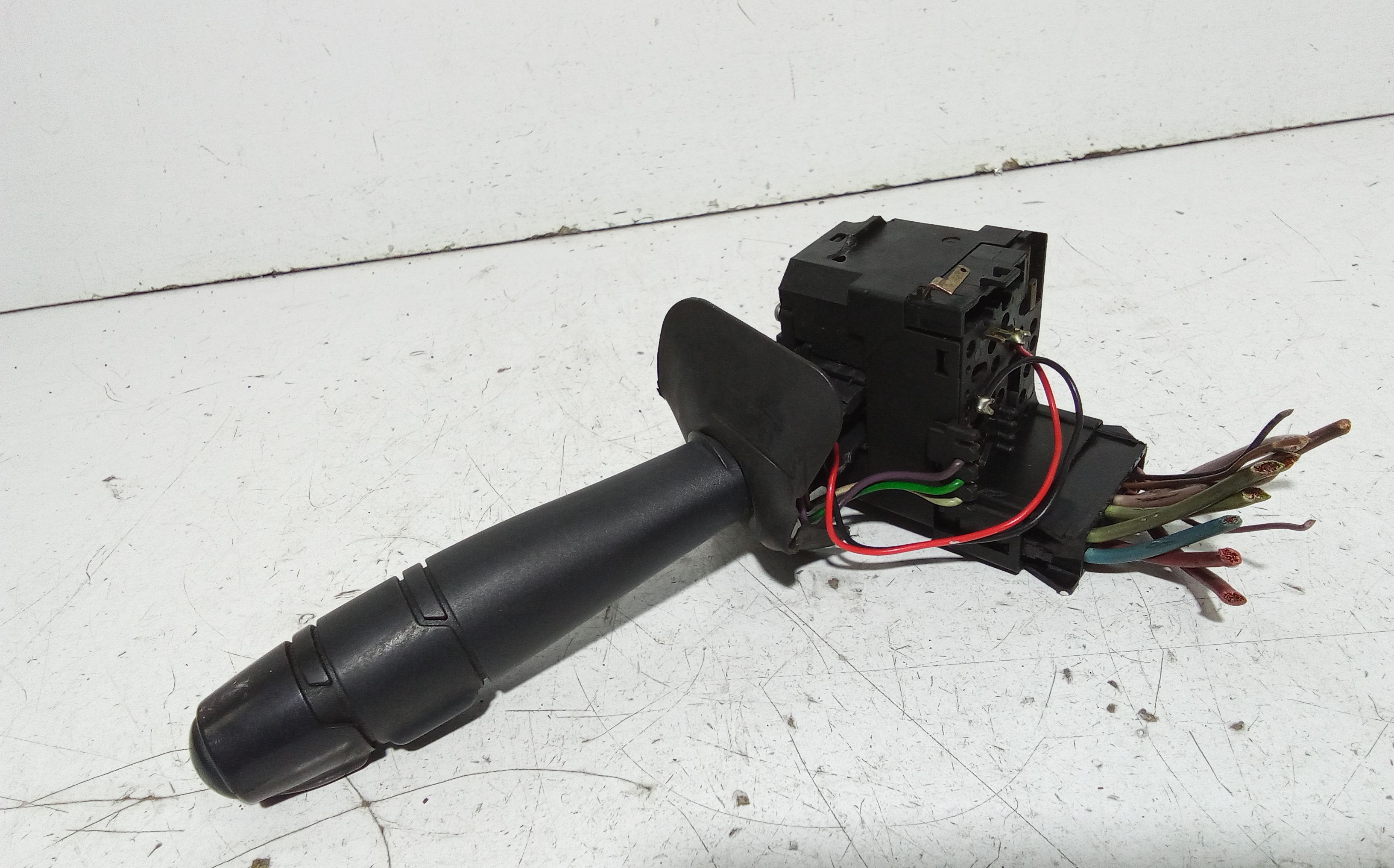 Devioluci sinistro DACIA Sandero 1 Serie