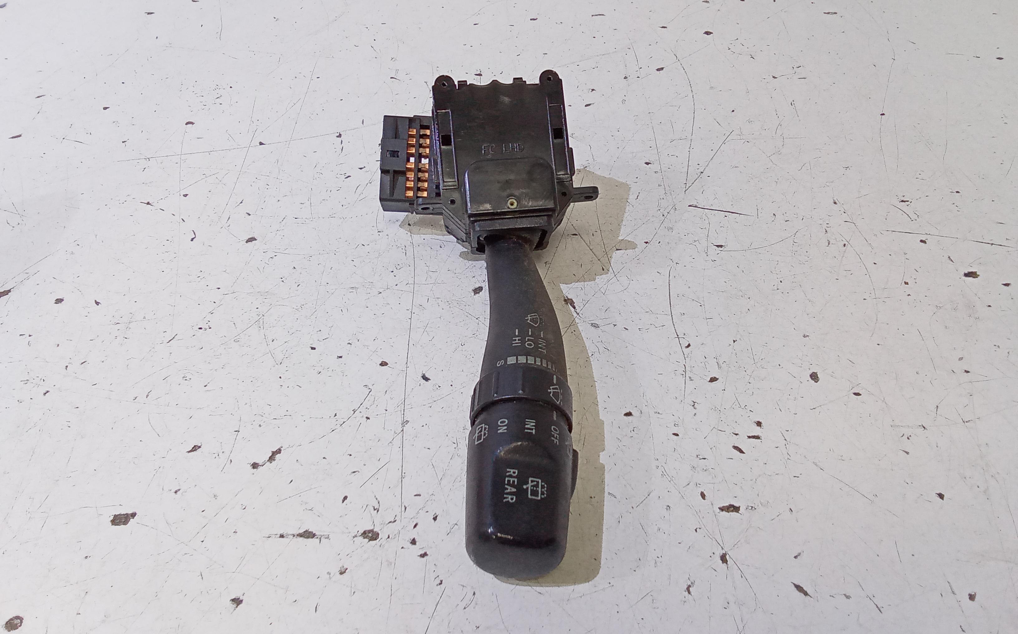 Devioluci destro KIA Sorento 1 Serie