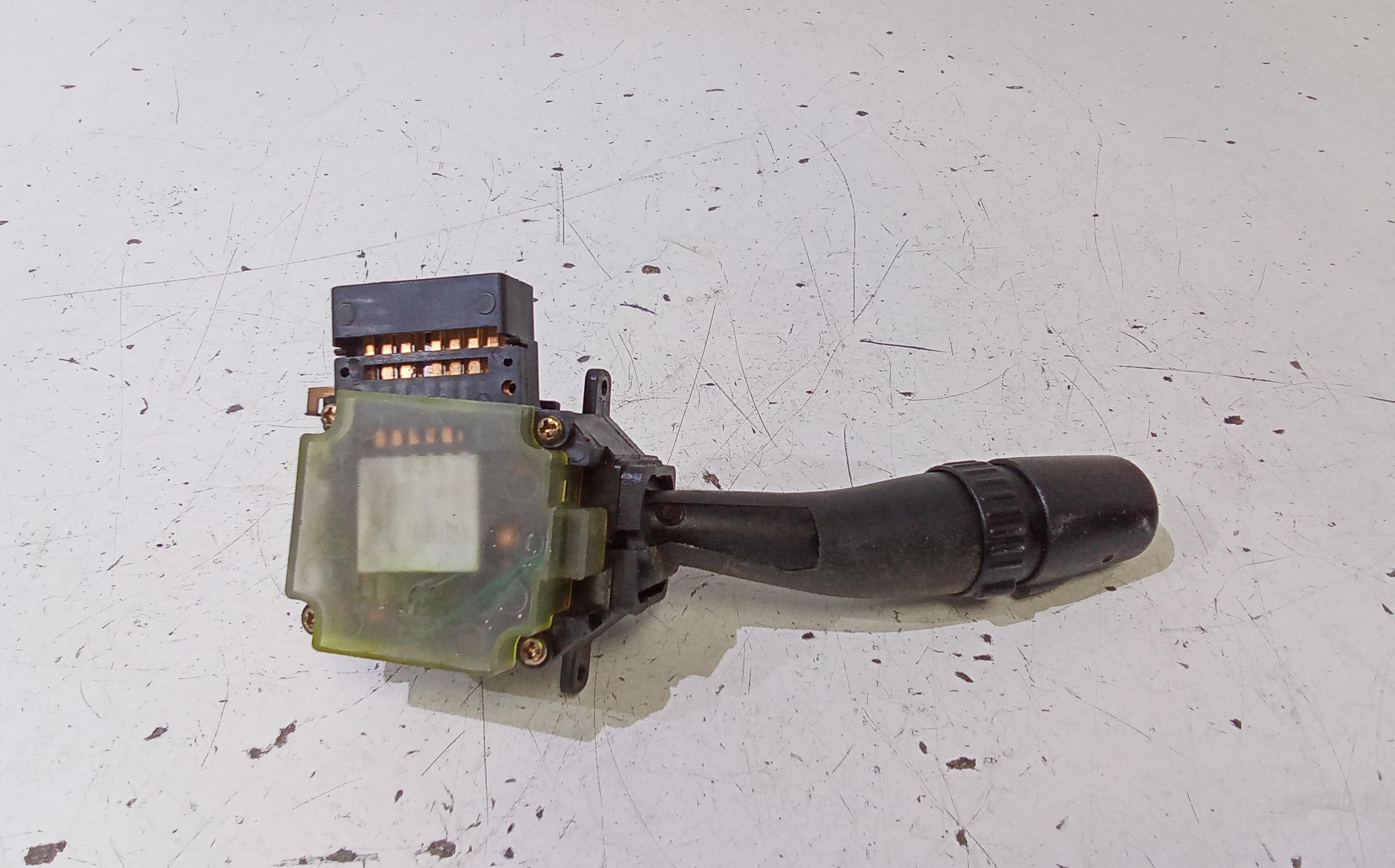 Devioluci destro KIA Sorento 1 Serie