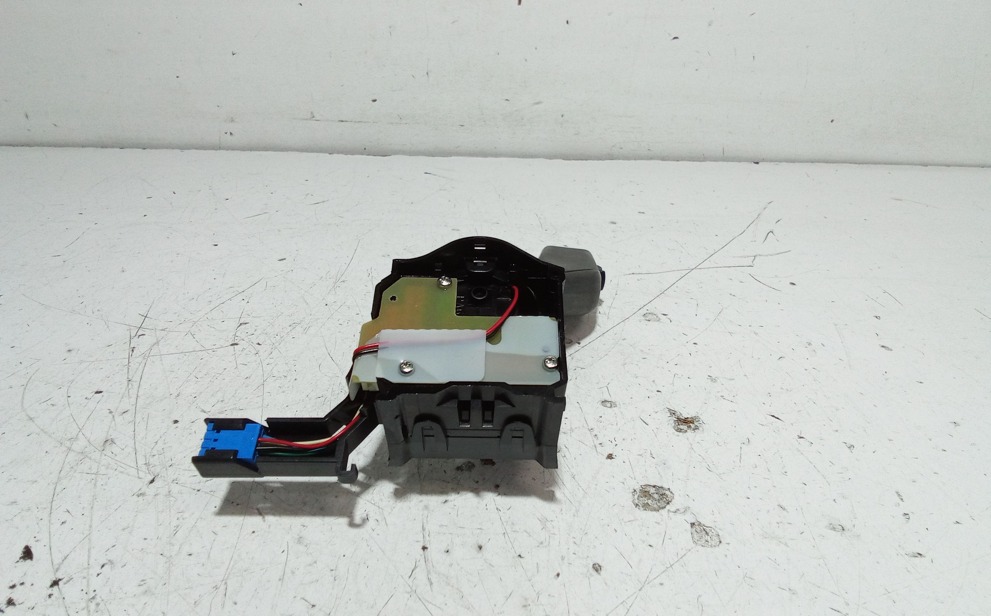 Devioluci destro VOLKSWAGEN Golf 5 Berlina (03>08)