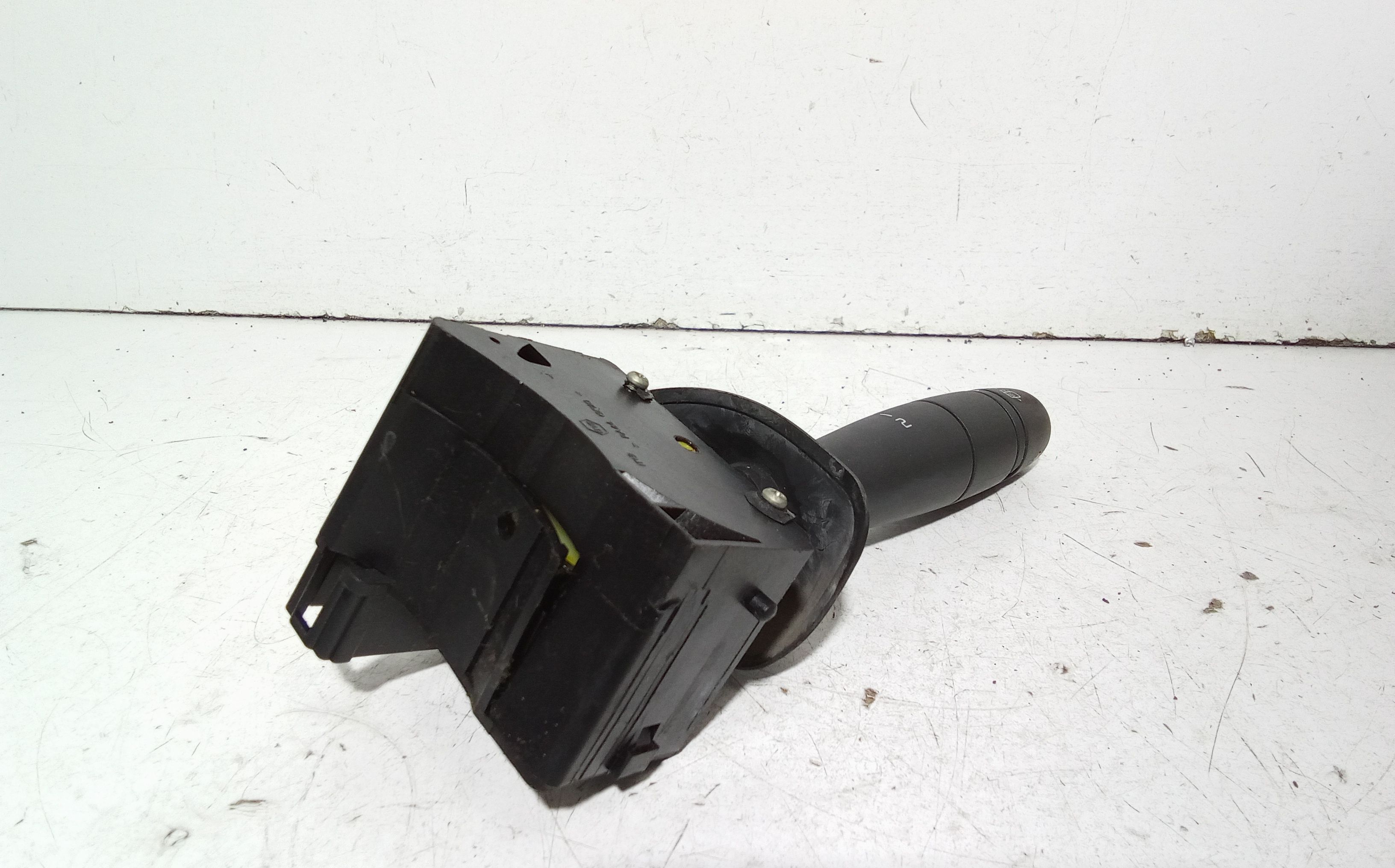 Devioluci destro DACIA Sandero 1 Serie