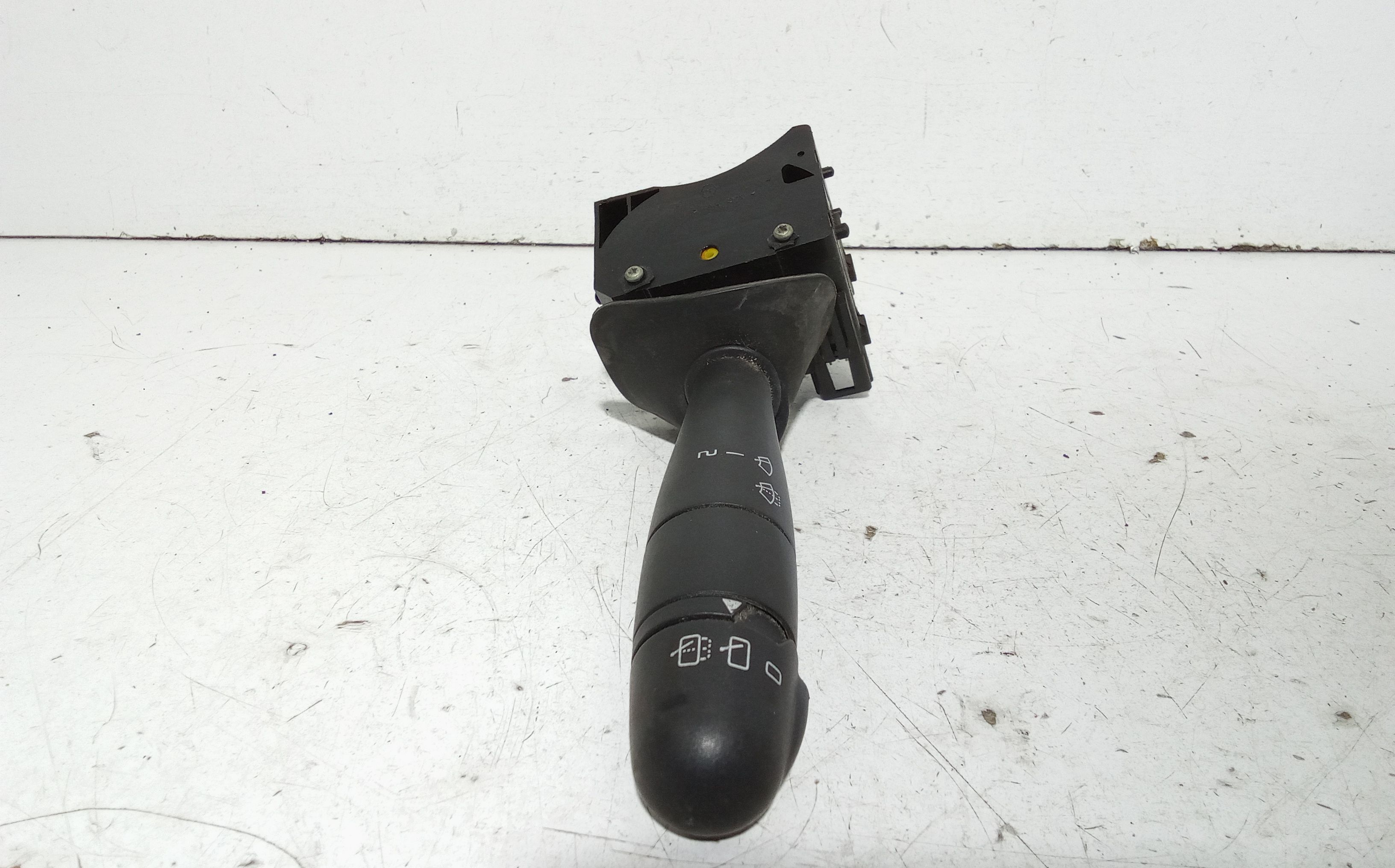 Devioluci destro DACIA Sandero 1 Serie