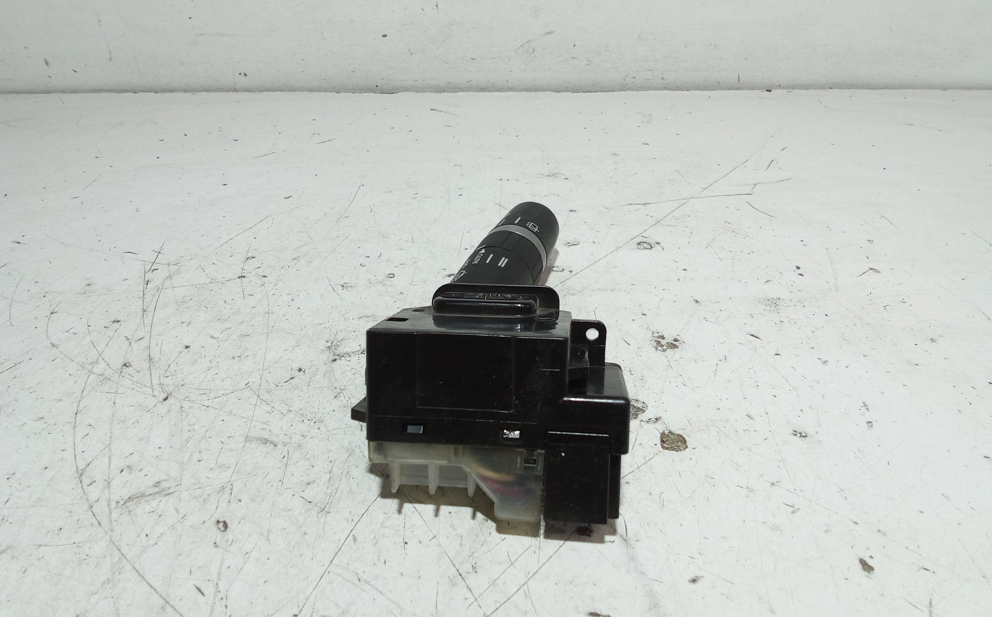 Devioluci destro MAZDA 3 Berlina Serie (09>13)