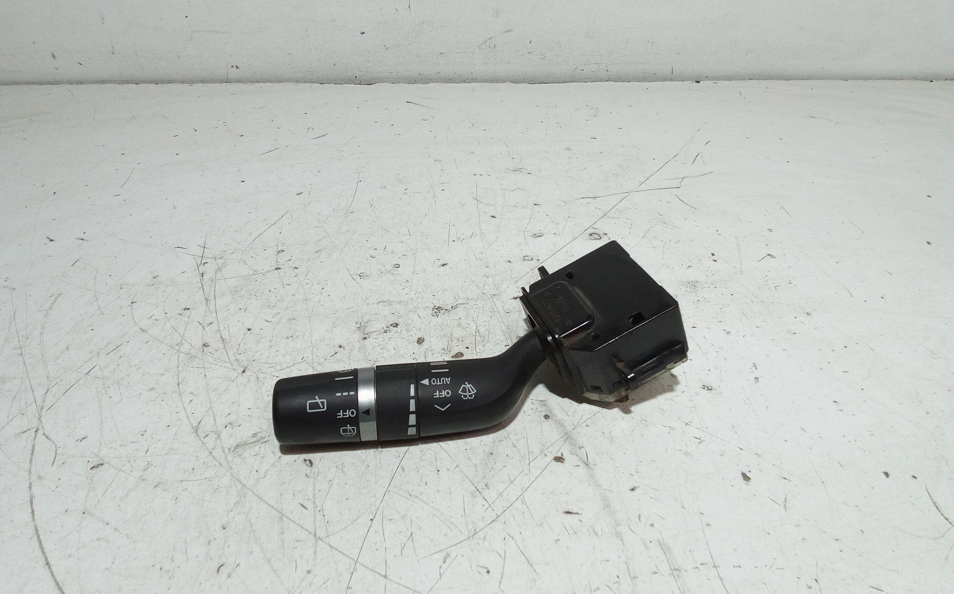 Devioluci destro MAZDA 3 Berlina Serie (09>13)