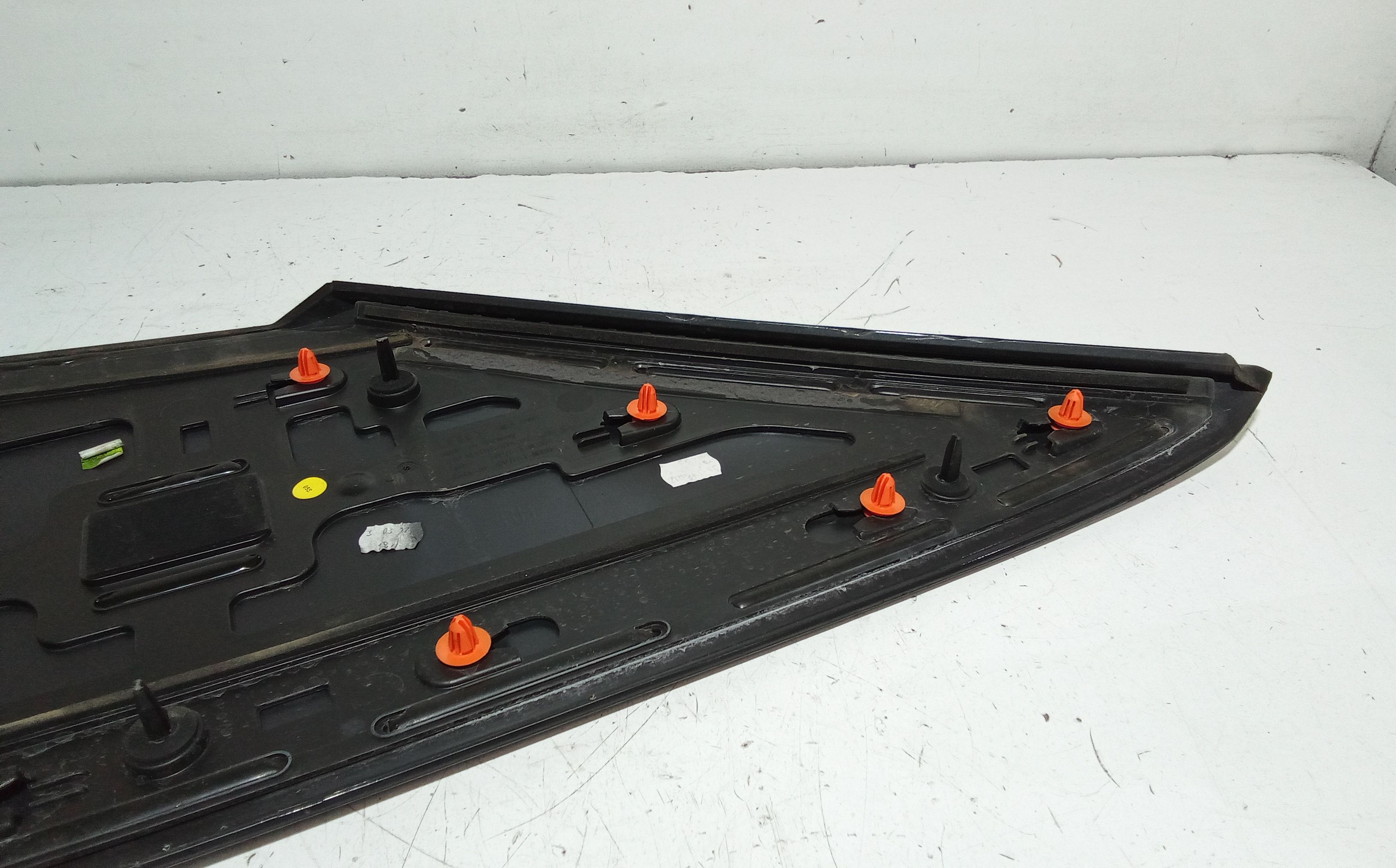 Modanatura posteriore laterale dx AUDI Q2 Serie (GAB) (16>)