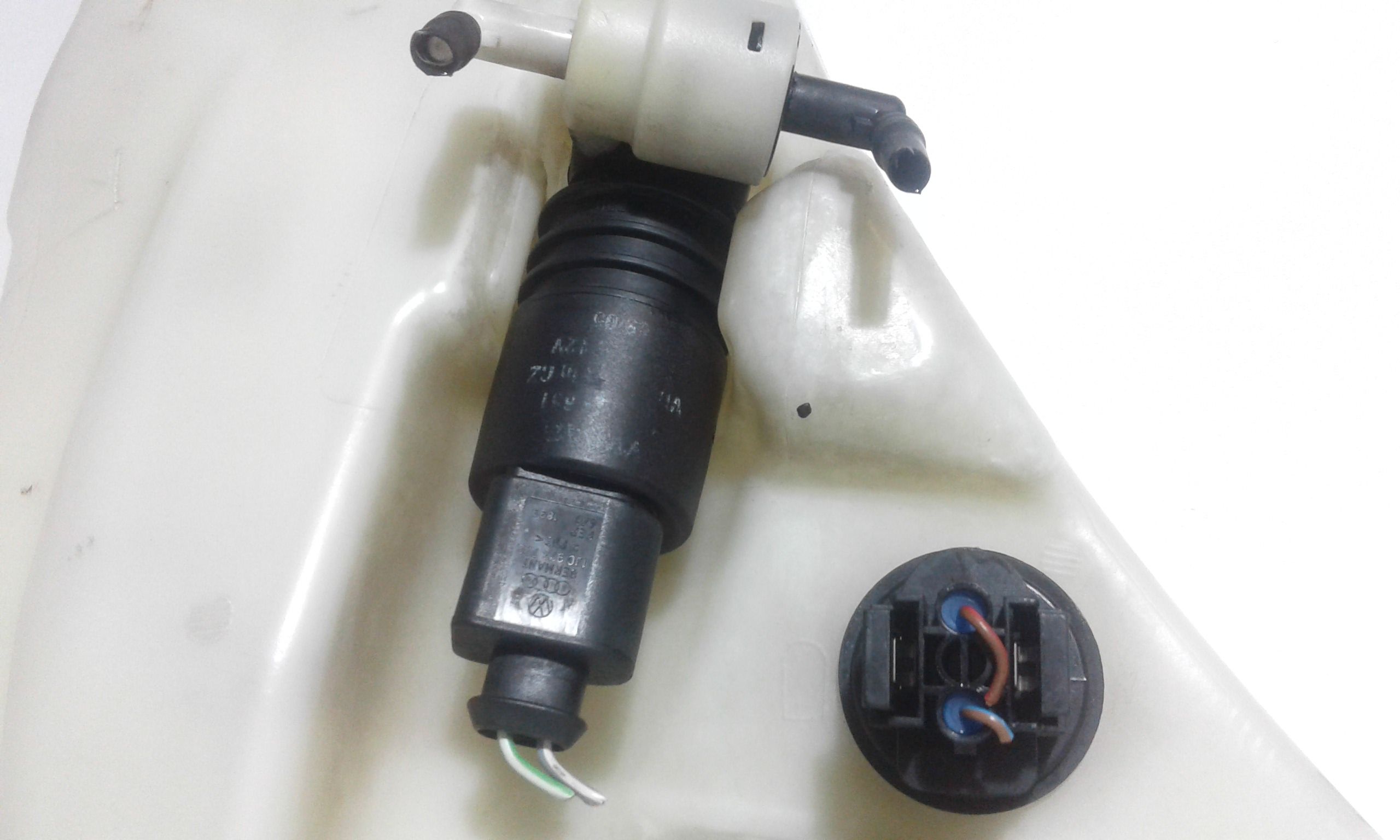 Vaschetta Tergi ant VOLKSWAGEN Touareg 1 Serie