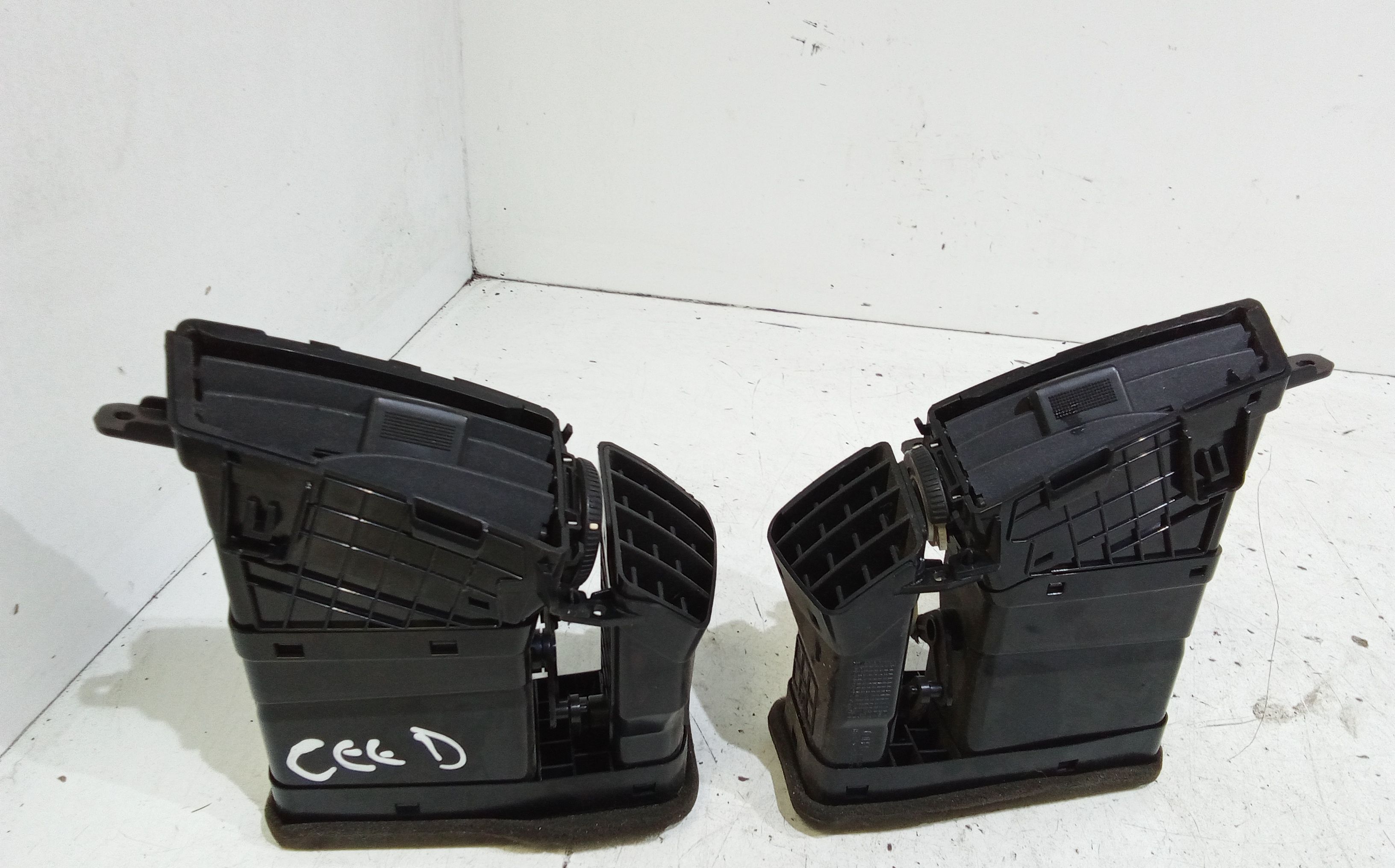 Bocchette Aria Centrale KIA Cee d 1 Serie