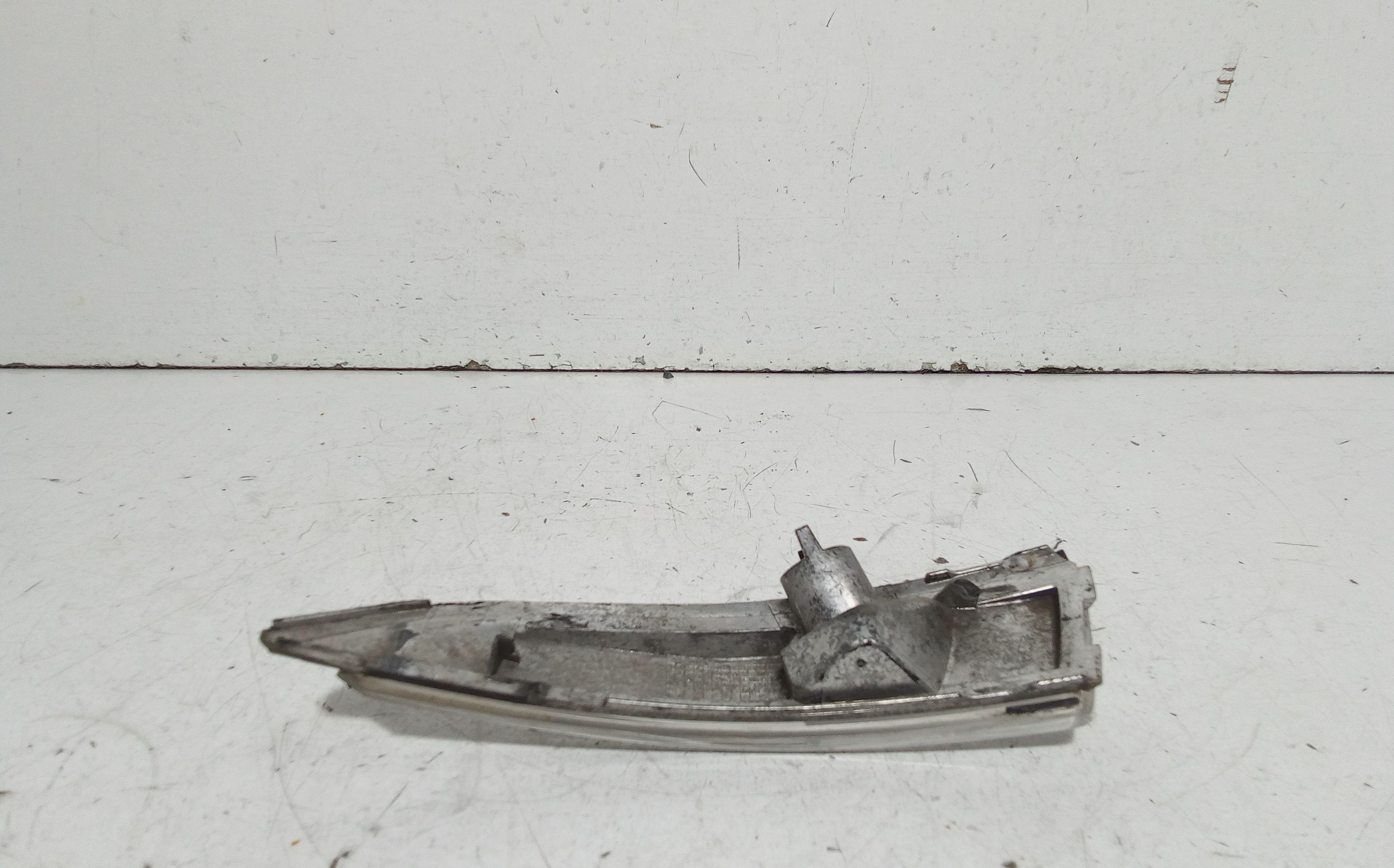 Freccia specchietto retrovisore DX FORD Fiesta 6 Serie