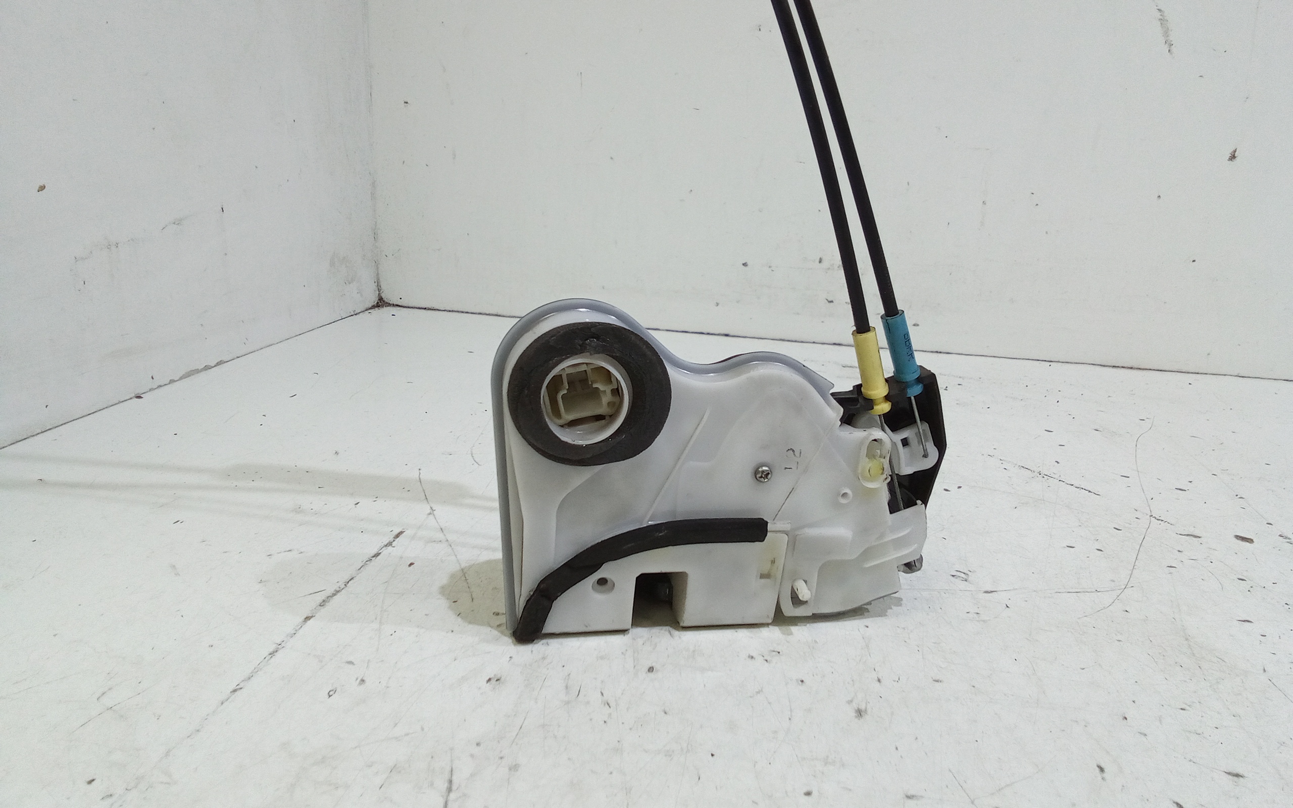 Serratura Posteriore Sinistra per Suzuki Swift 6a Serie (2017 - )