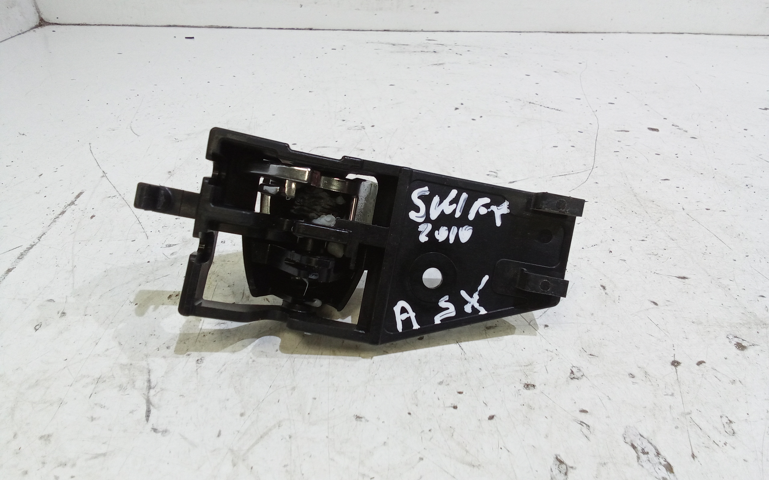 Maniglia interna anteriore Sinistra per Suzuki Swift 6a Serie (2017 - )