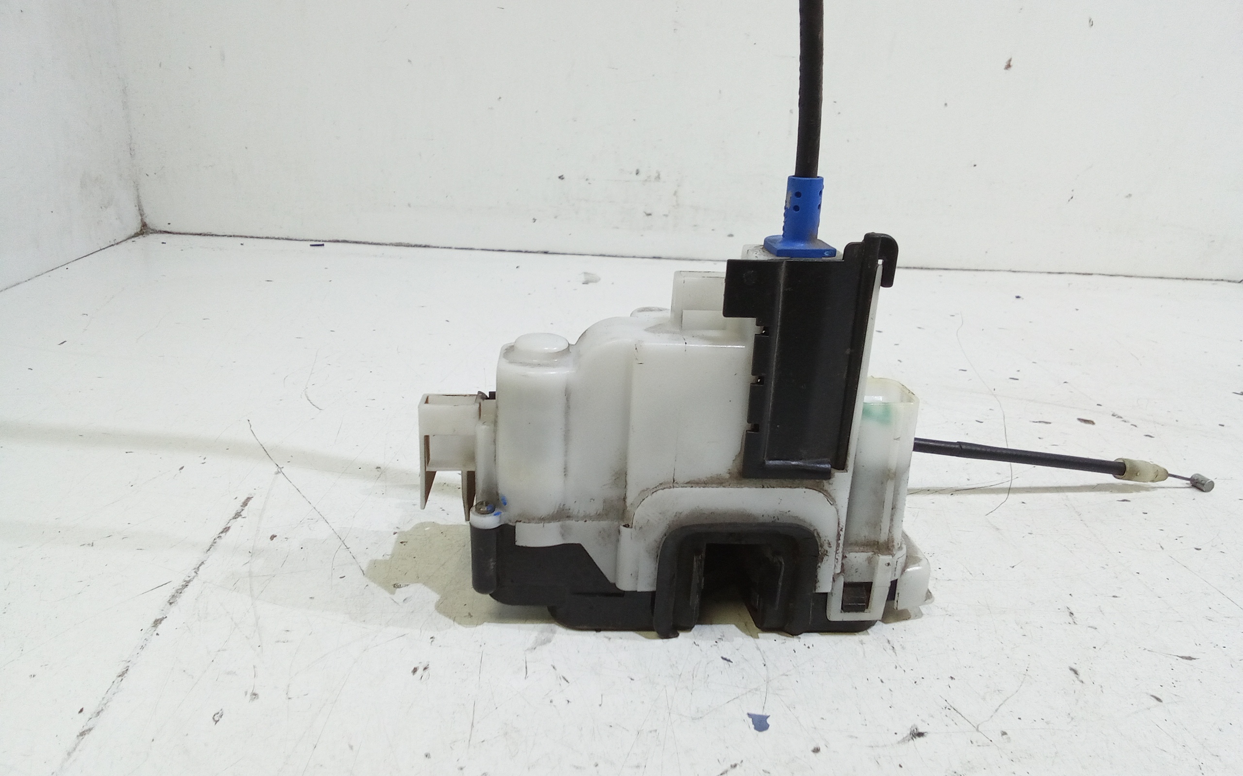 Serratura Anteriore Destra per Peugeot Bipper 1 Serie (2007 - In produzione)