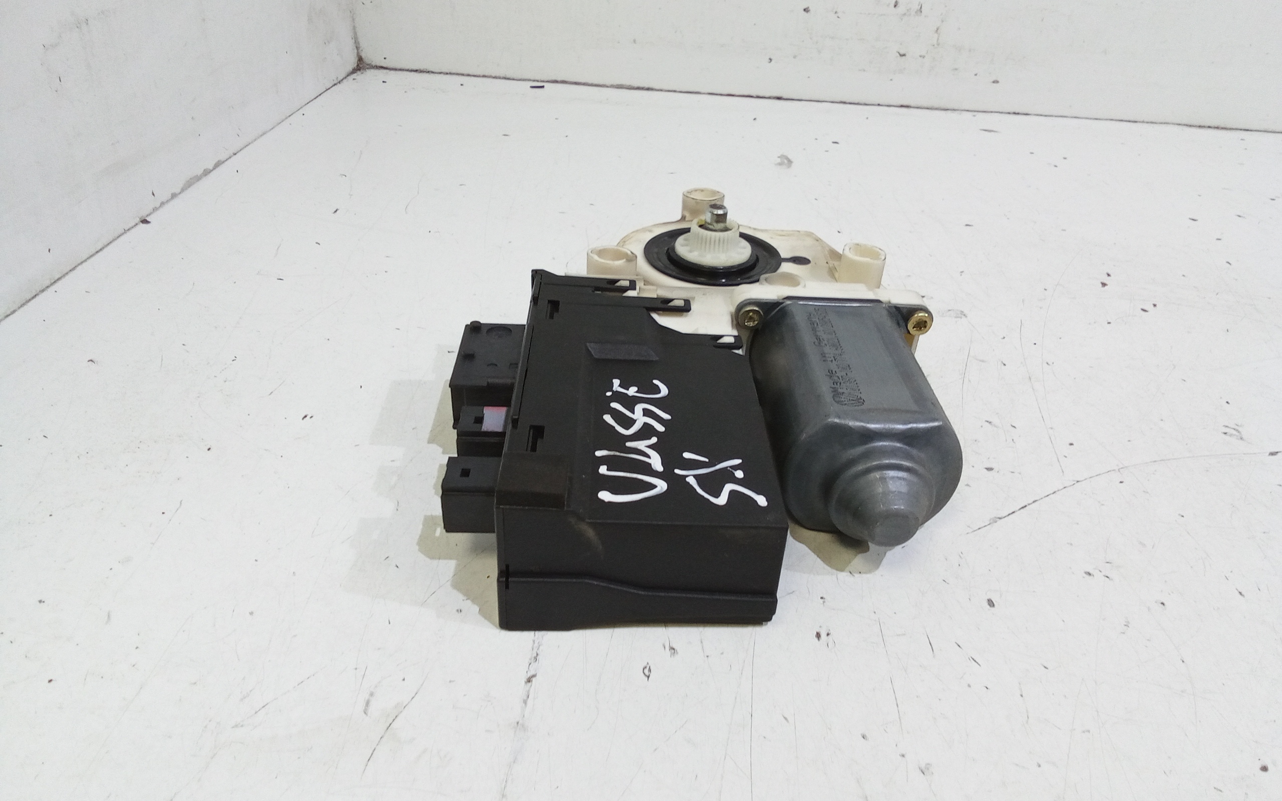 Motorino Alzavetro anteriore Sinistro per Fiat Ulysse 3 Serie (2002 - 2008)