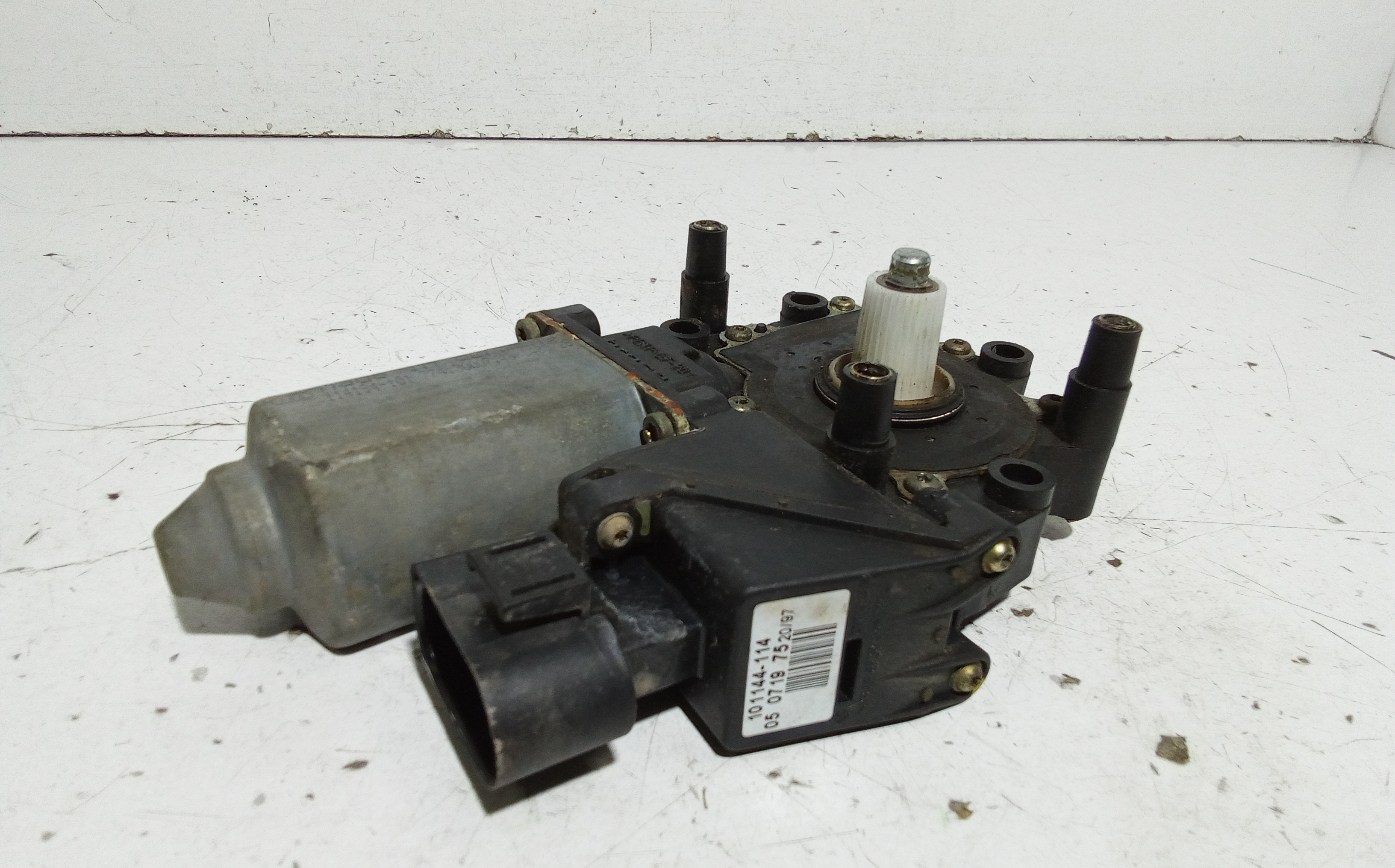 Motorino Alzavetro posteriore Sinistro per Audi A6 Berlina Serie C5 (4b2) (97>04) (1997 - 2004)