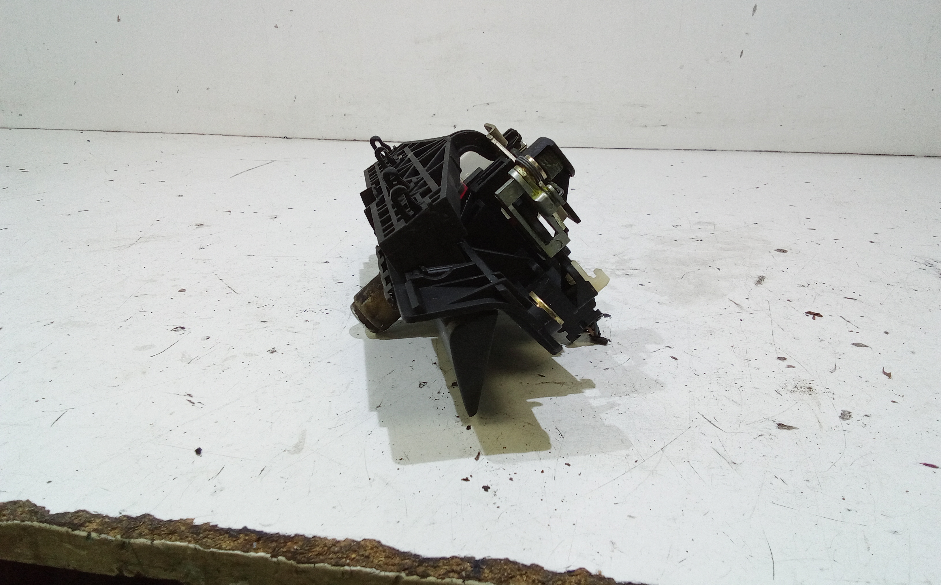 Serratura Cofano Posteriore per Audi A6 Avant Serie C5 (4b5) (97>04) (1997 - 2004)