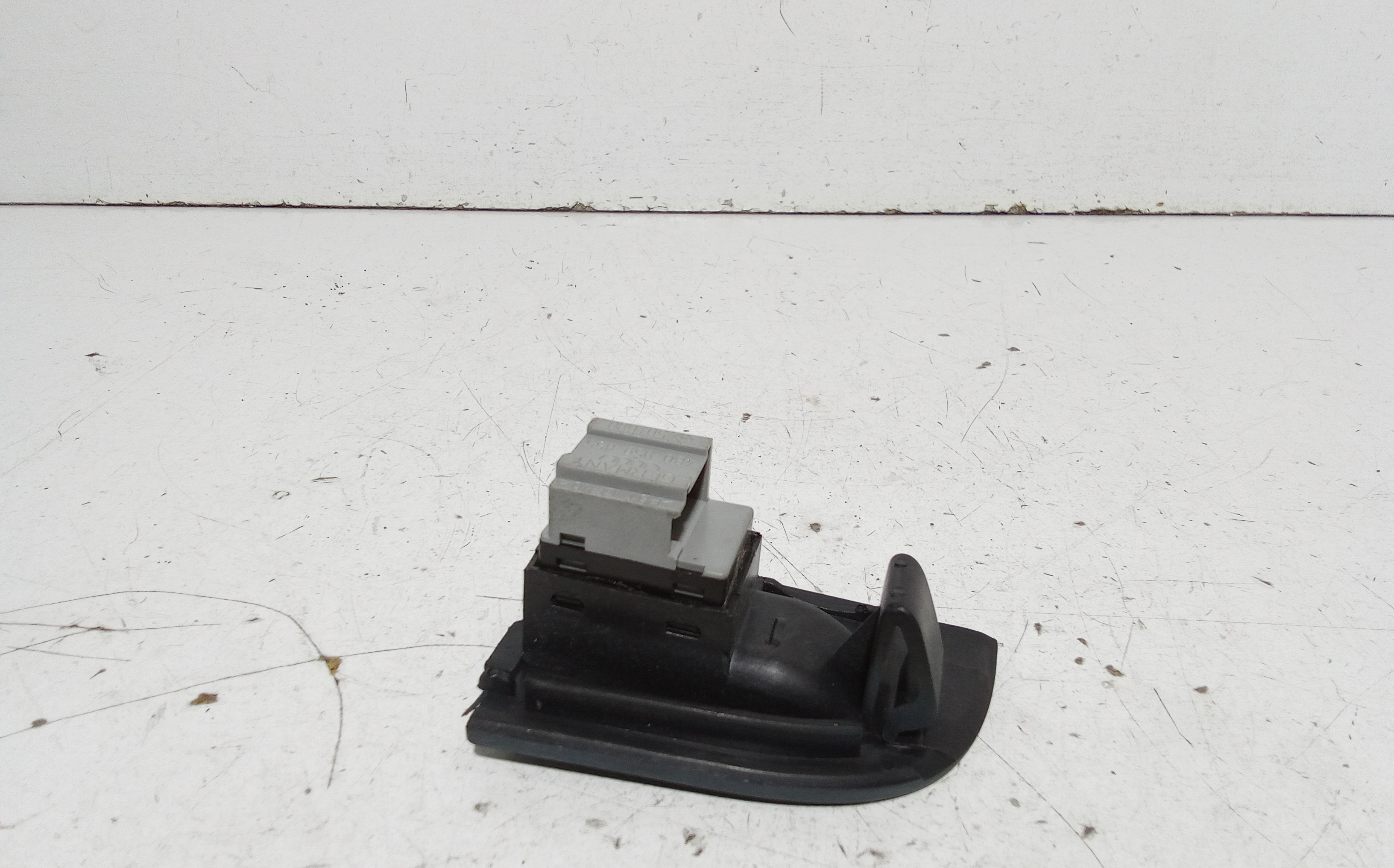 Pulsantiera Anteriore Destra Passeggero per Audi A6 Berlina Serie C5 (4b2) (97>04) (1997 - 2004)