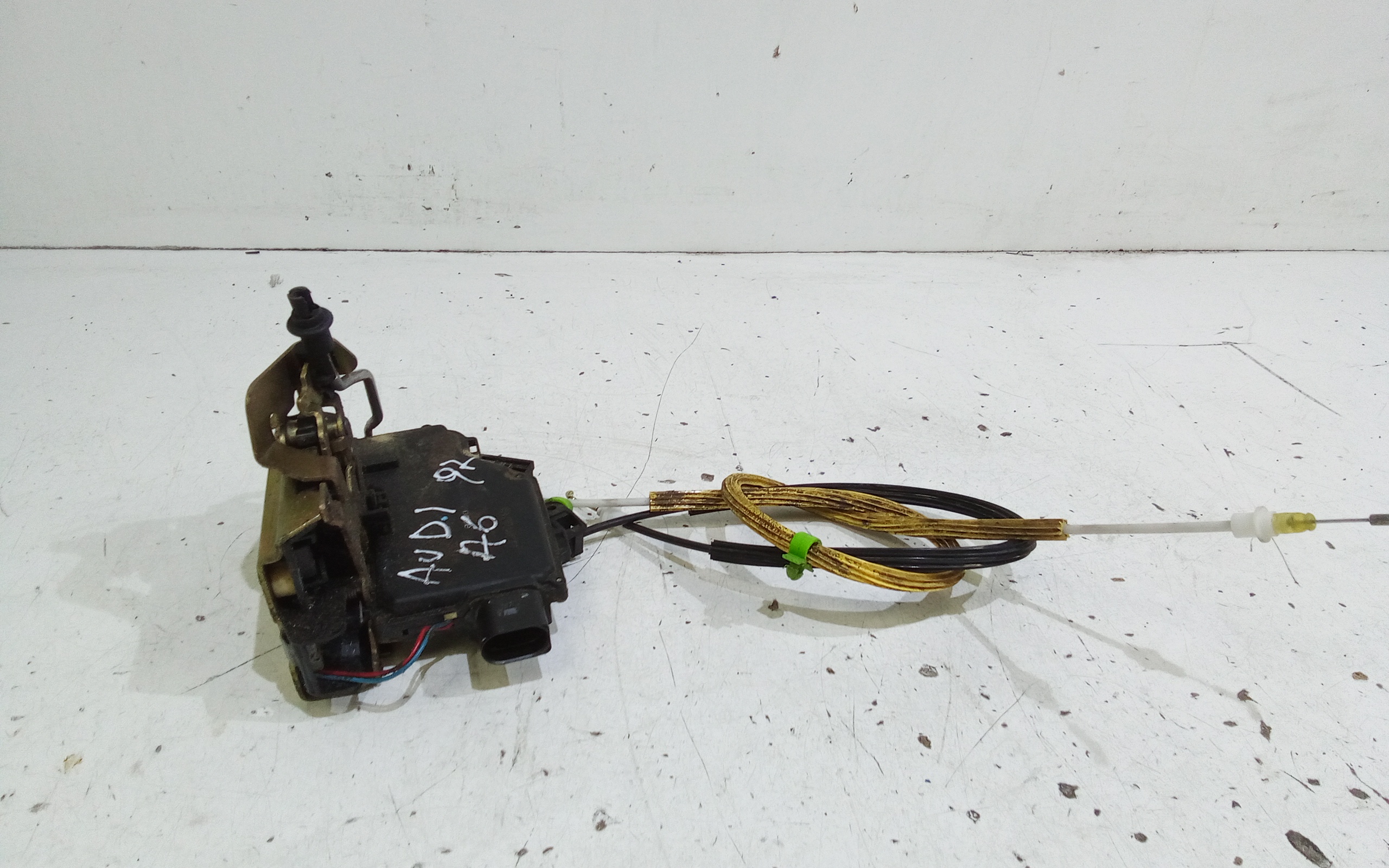 Serratura Posteriore destra per Audi A6 Avant Serie C5 (4b5) (97>04) (1997 - 2004)