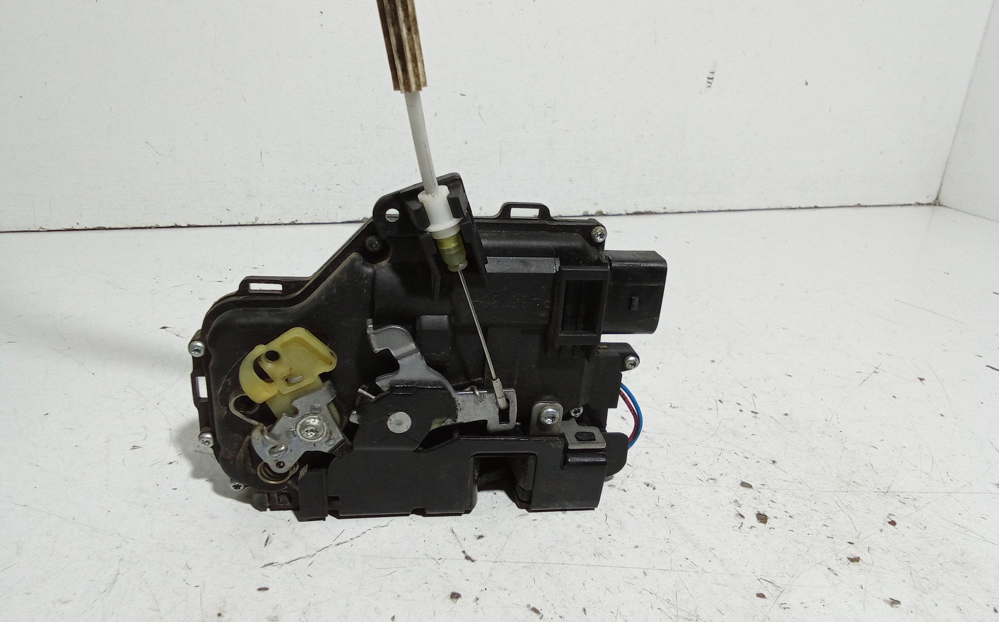 Serratura Anteriore Sinistra per Audi A6 Berlina Serie C5 (4b2) (97>04) (1997 - 2004)